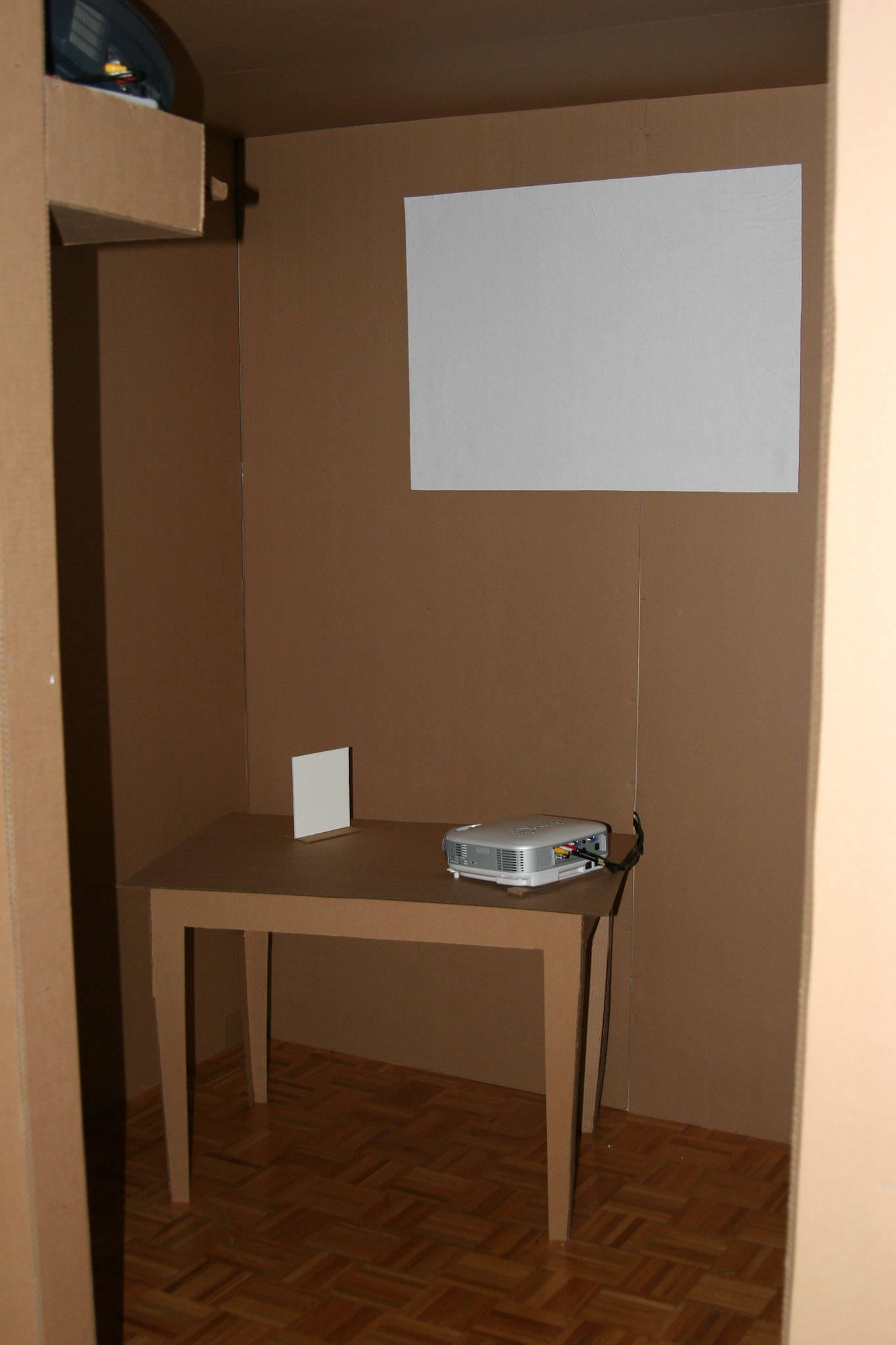 pick-up, Installation at Brandstater Gallery. Georg Burwck 2005
