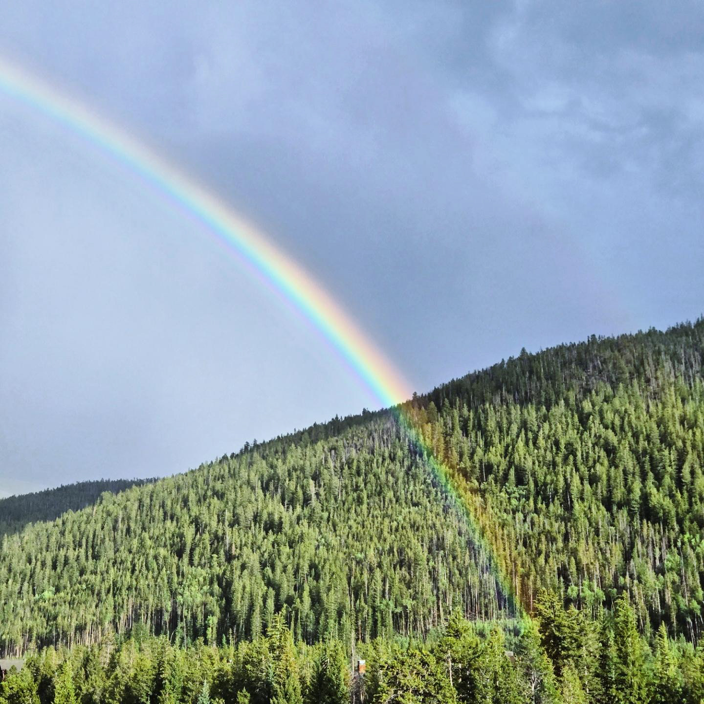 Echoed Rainbow in Keystone