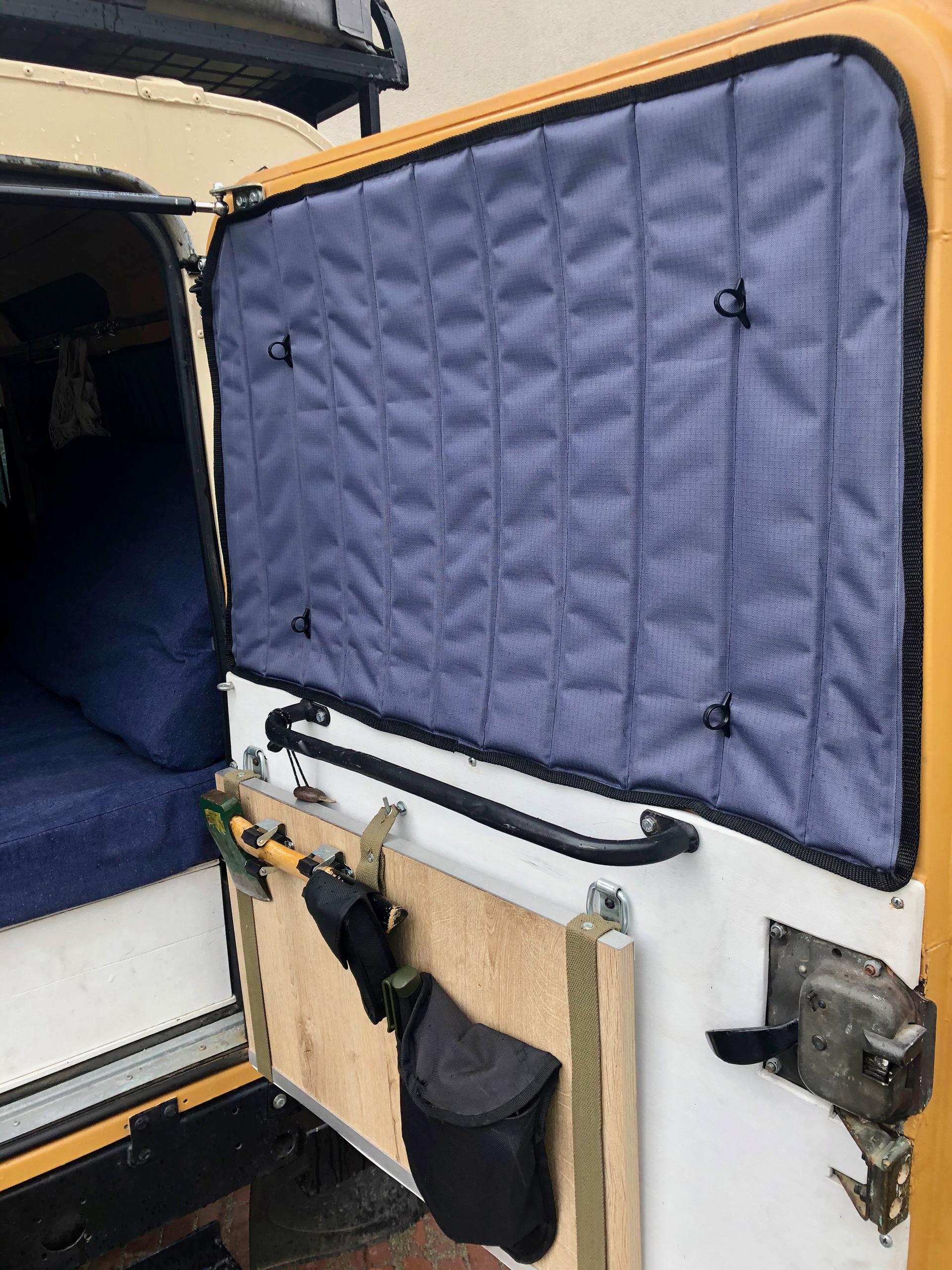 Window insulation blinds Land Rover Defender