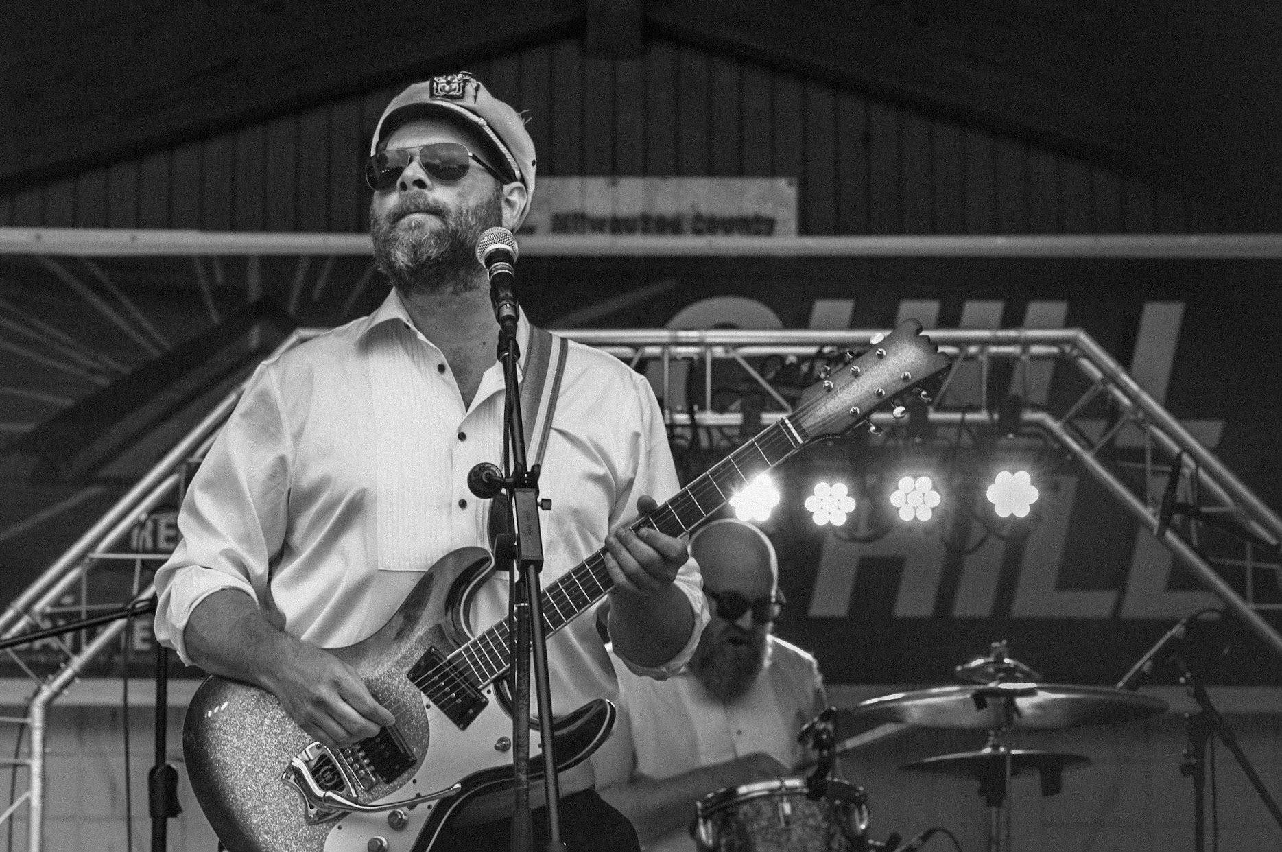 Devil's Teeth performing at Chill on the Hill