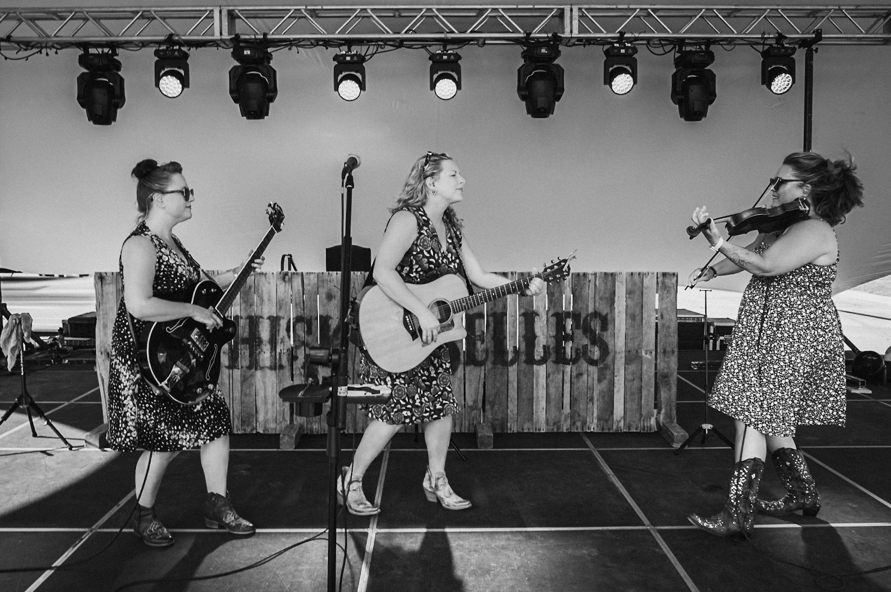 The Whiskeybelles at Greendale Village Days
