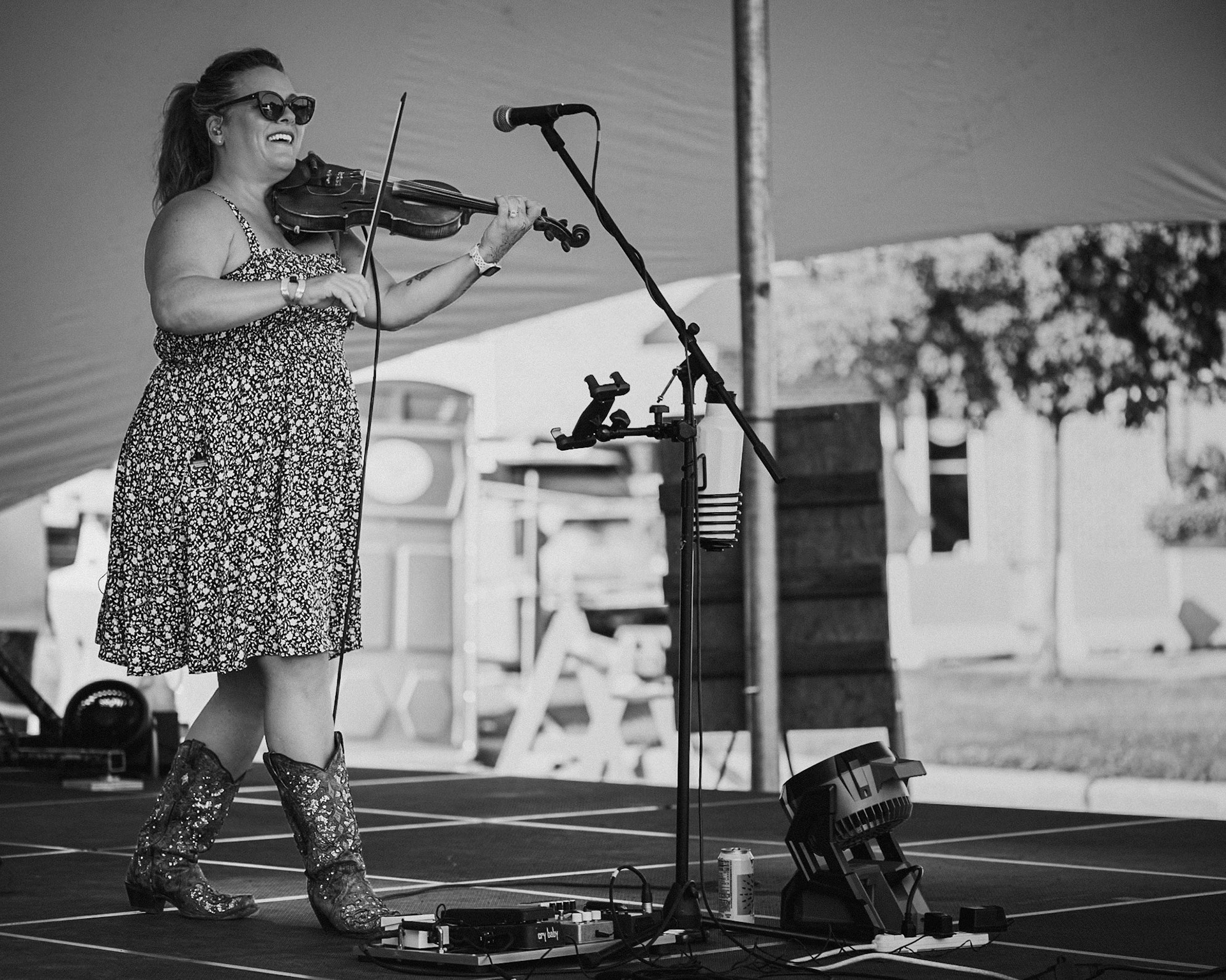 The Whiskeybelles at Greendale Village Days