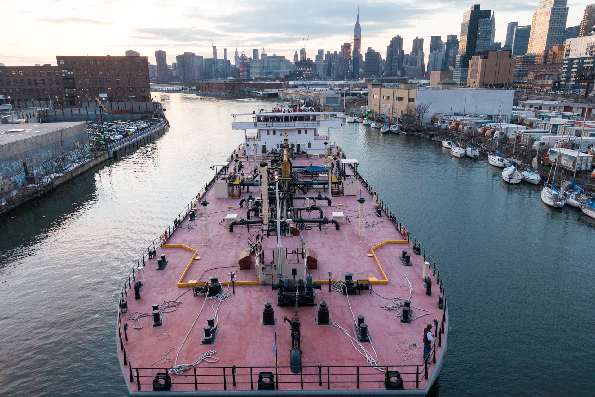 Barge, Newtown Creek