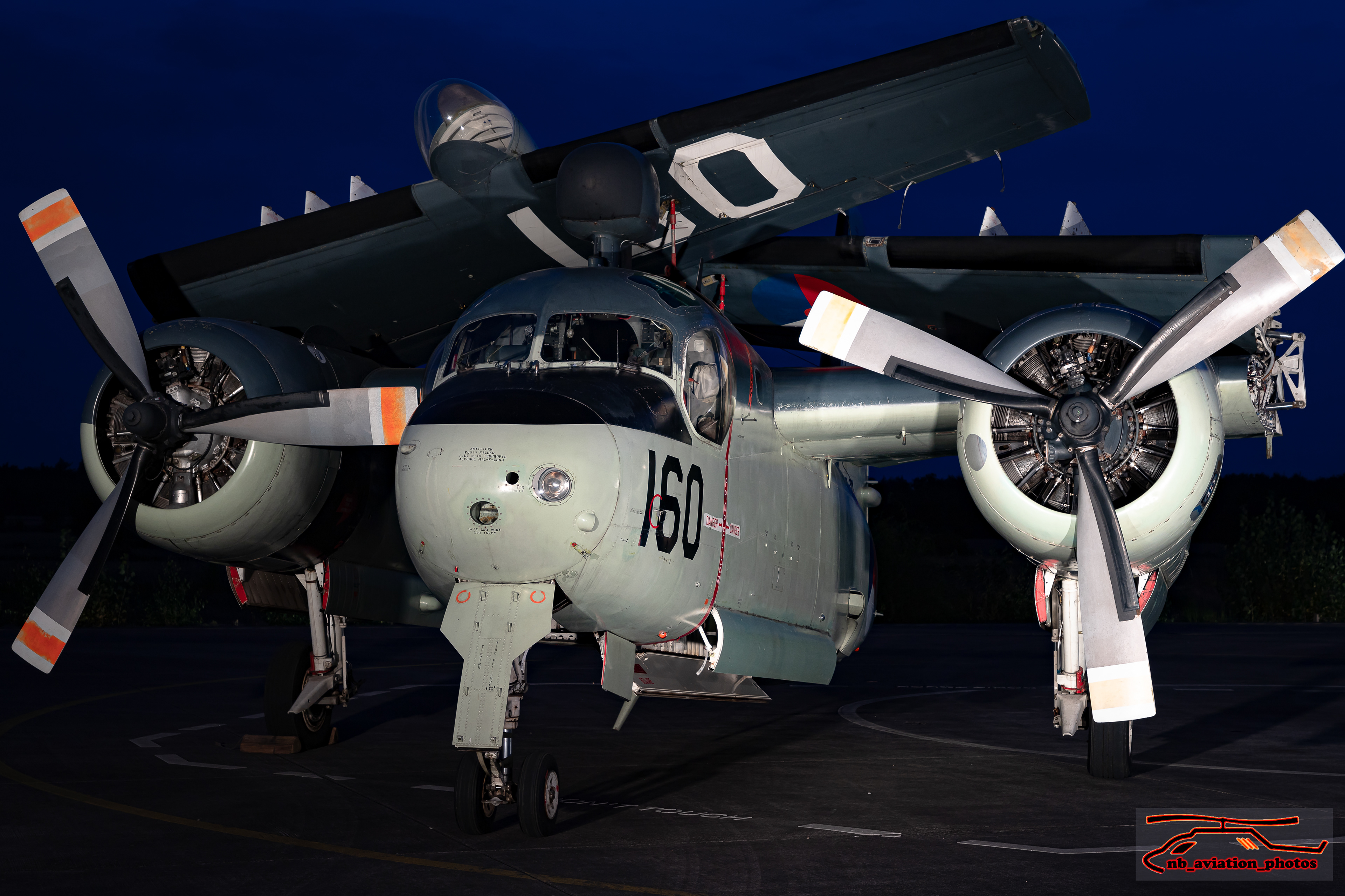 Grumman US-2N Tracker 