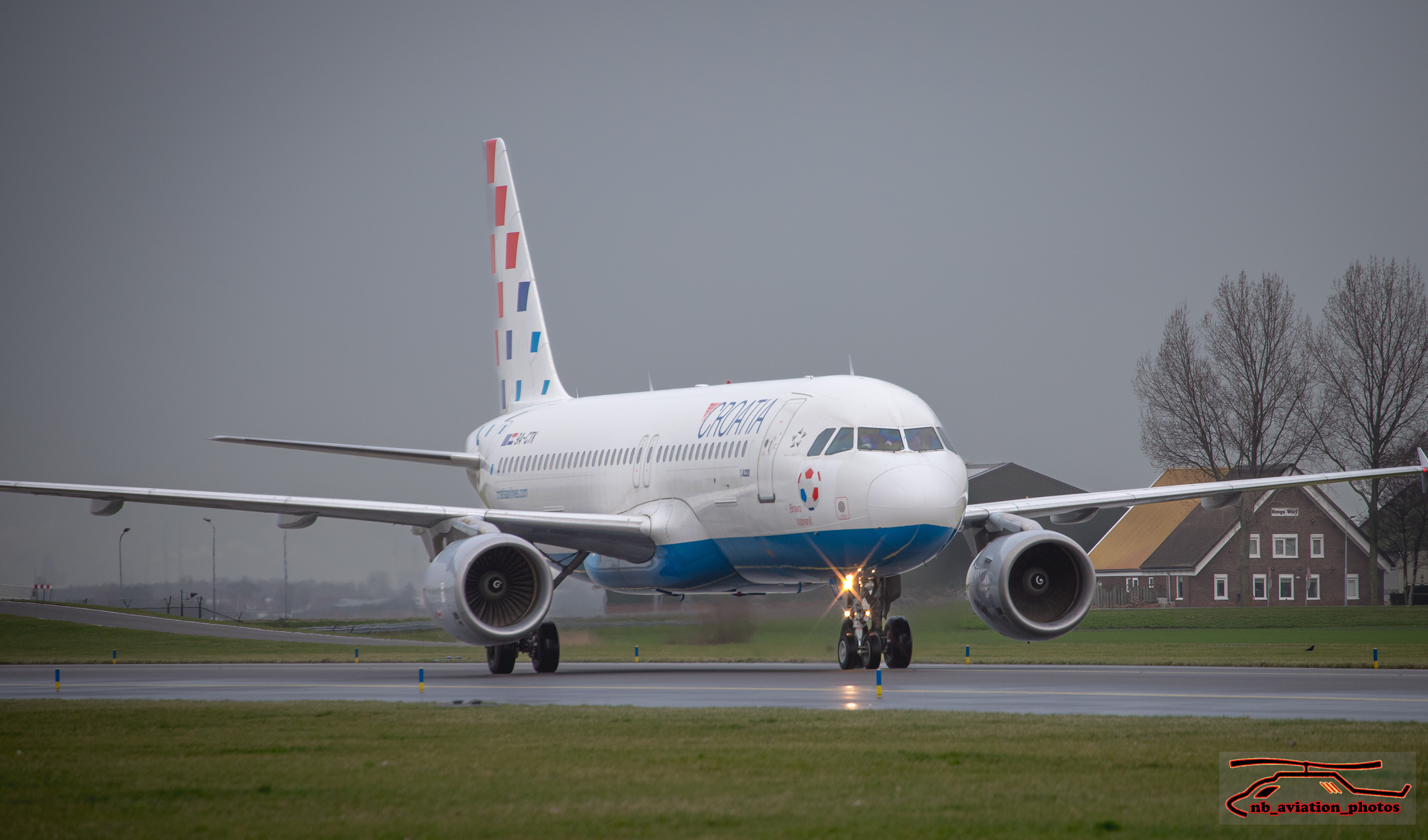  "Croatia Airlines"  Airbus A320