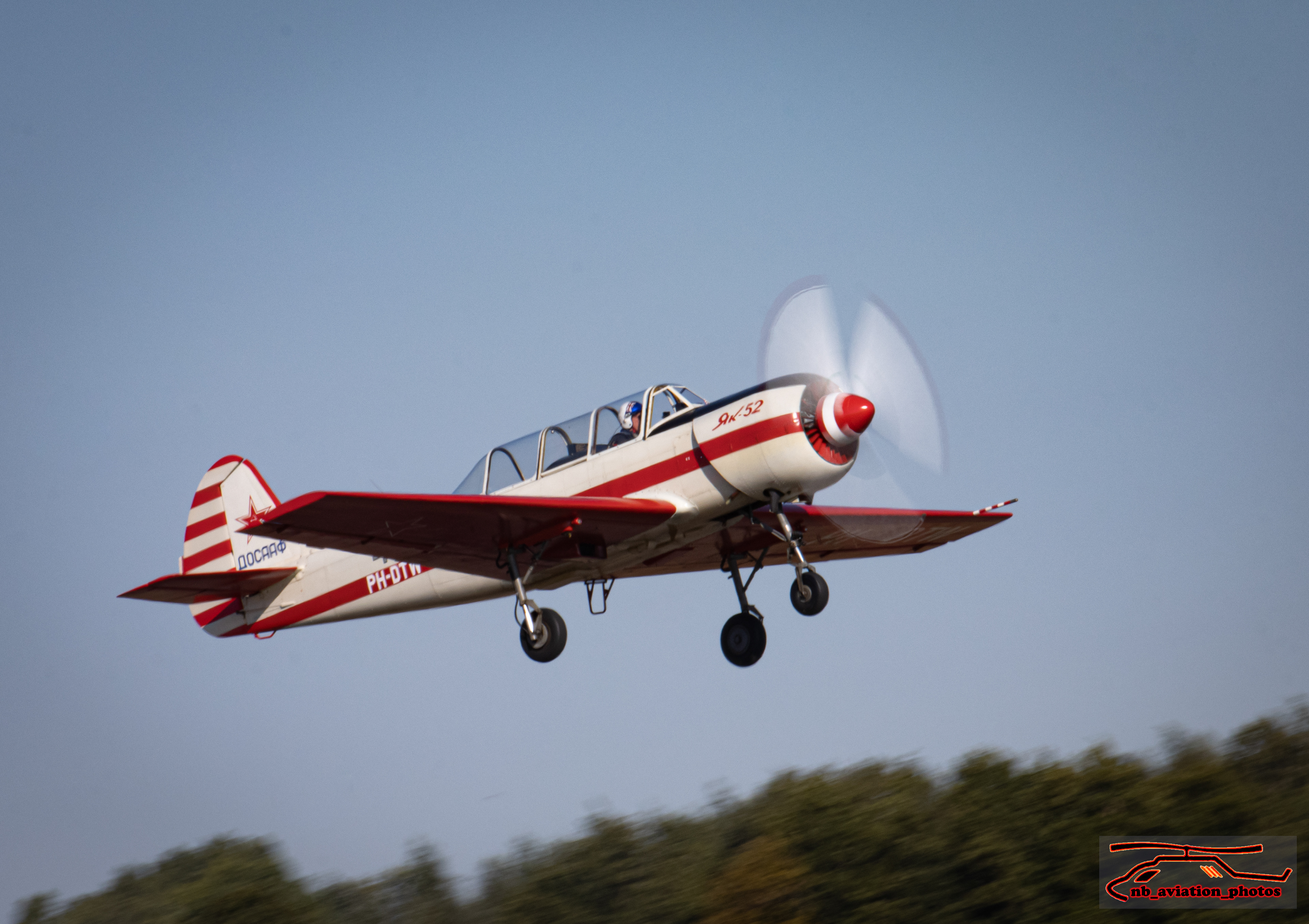 Yakovlev Yak-52 