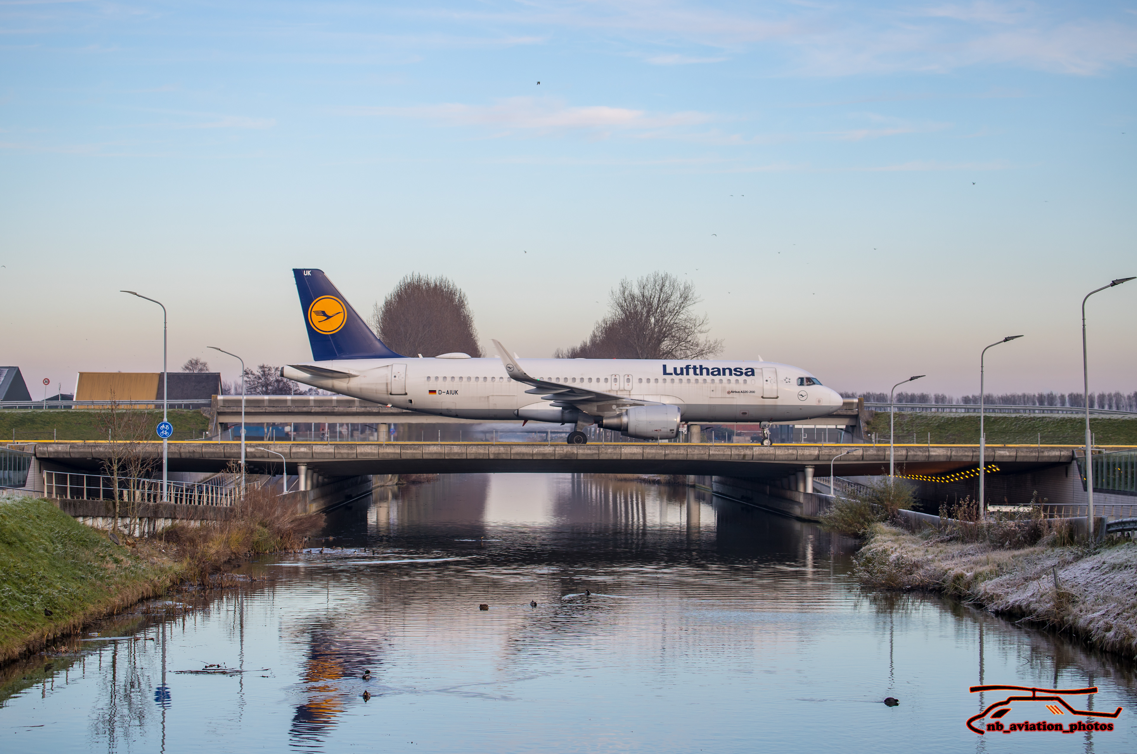 "Lufthansa" Airbus A320