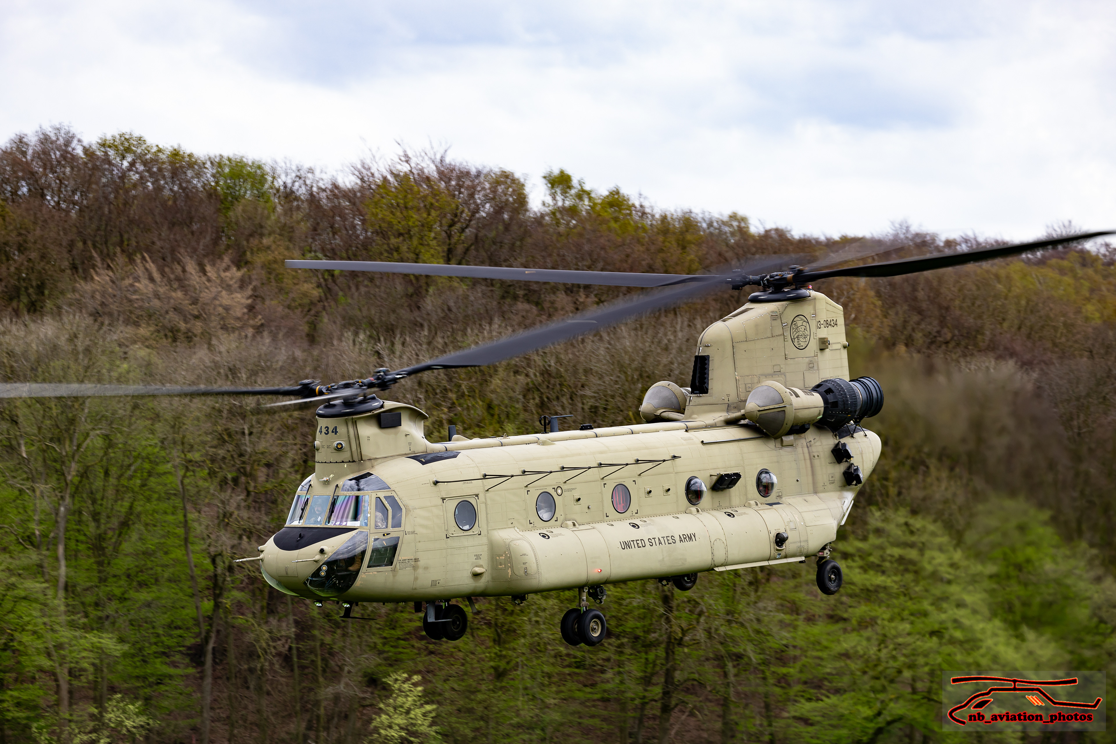 Boeing CH-47F Chinook "12th Combat Aviation Brigade"