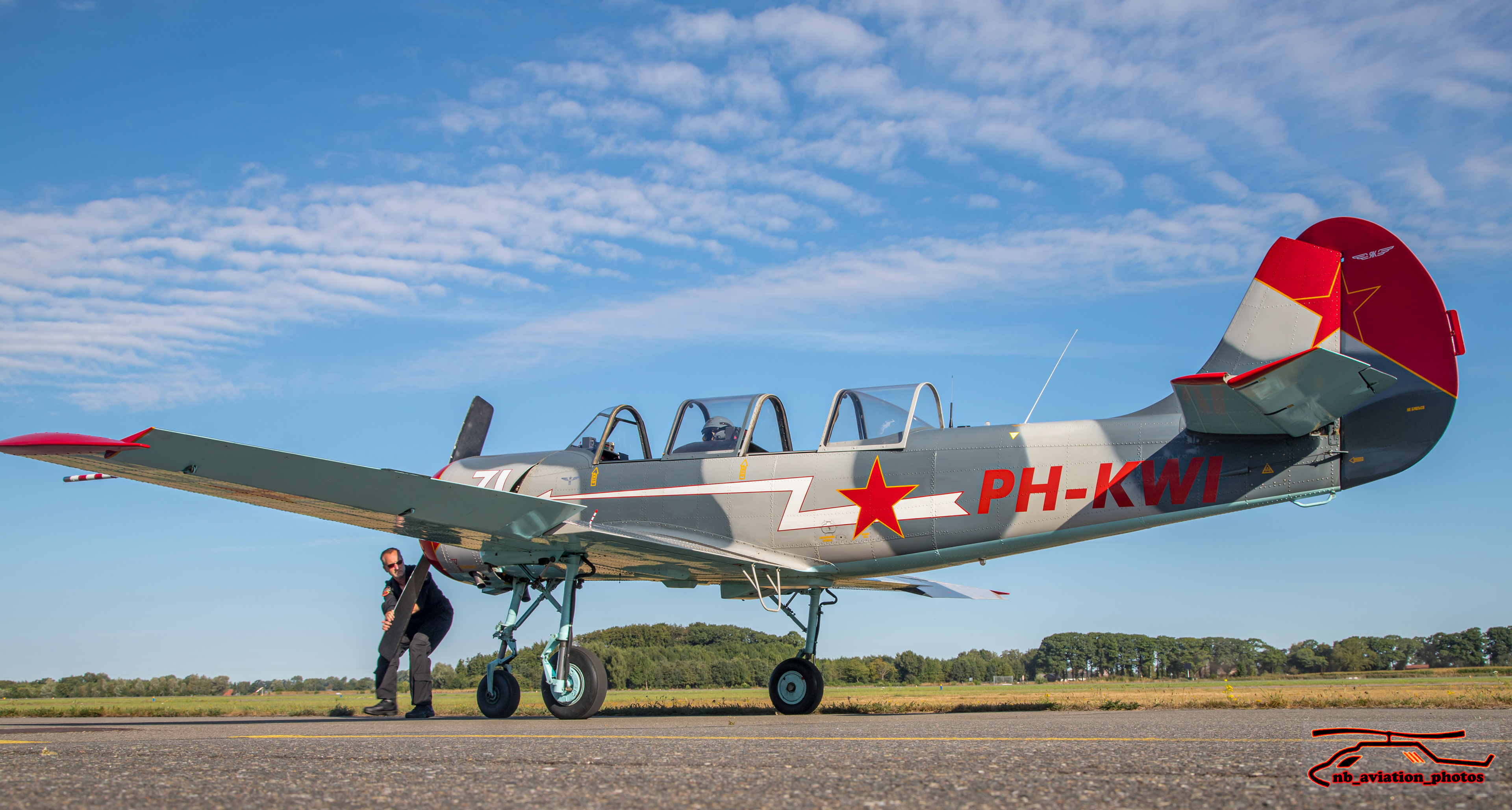 Yakovlev Yak-52 