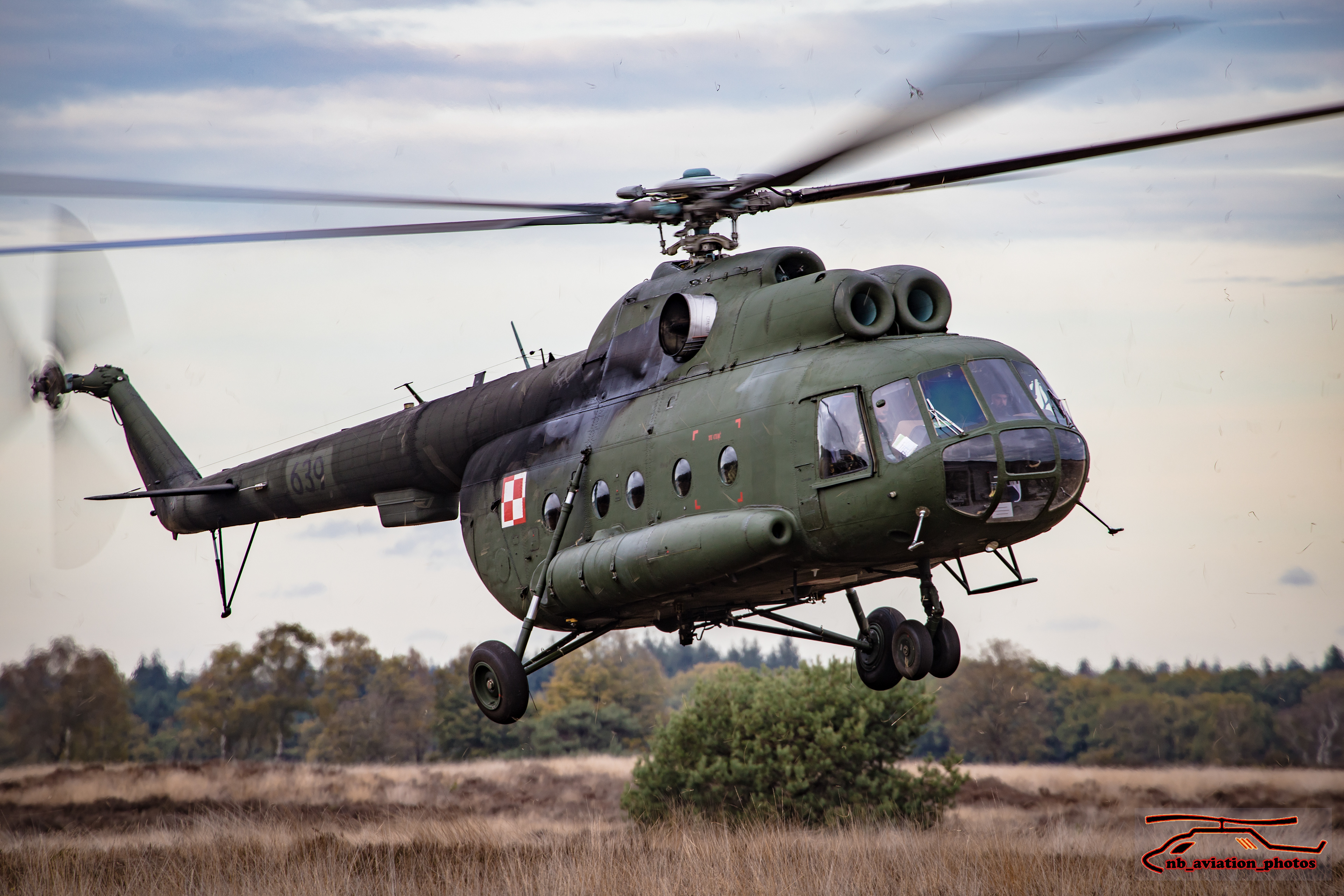 MI8  Mi-8 Hip van de Poolse luchtmobiele brigade 25 BKPow.