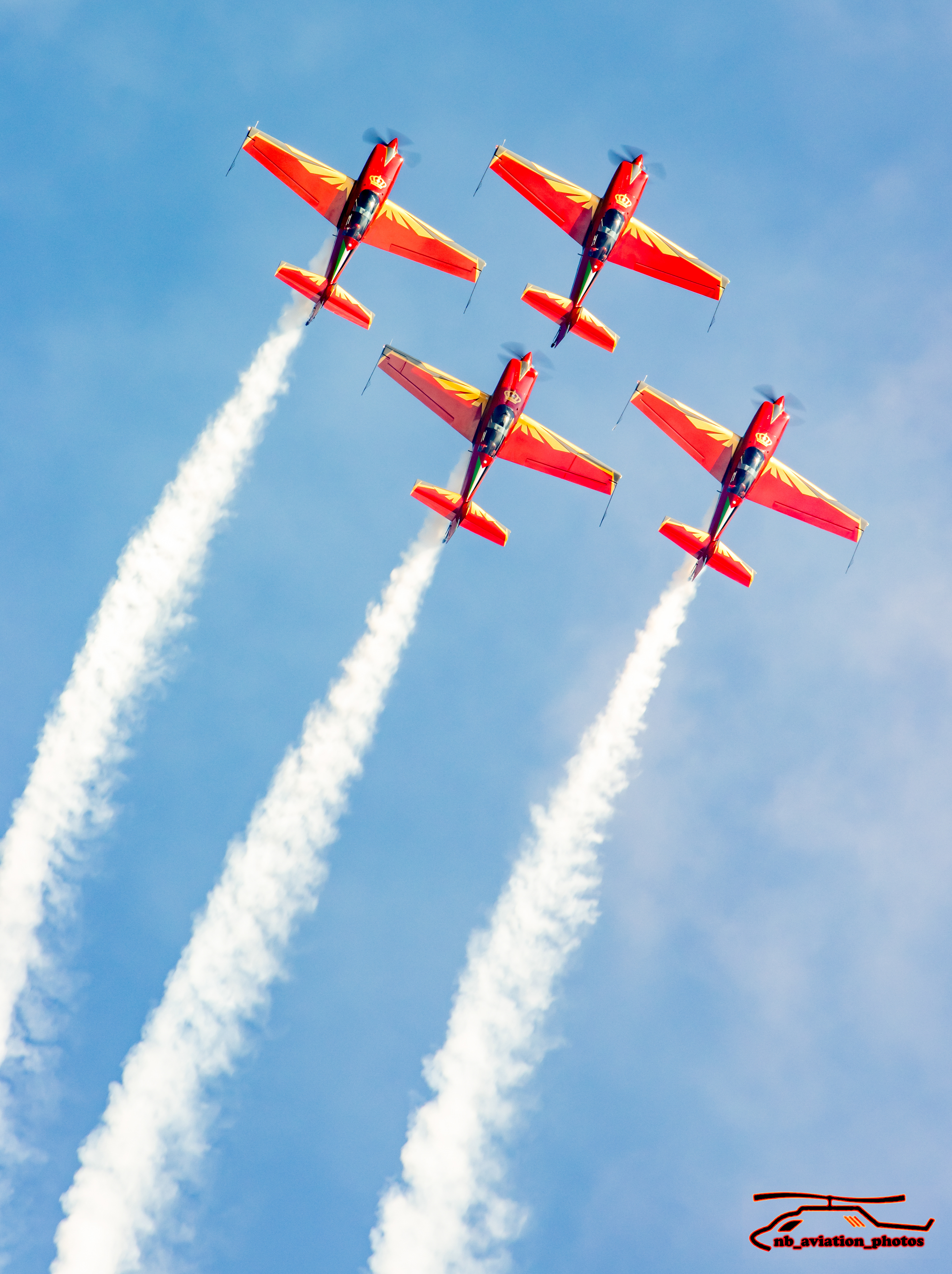 Extra 330 xl (royal jordanian falcons)