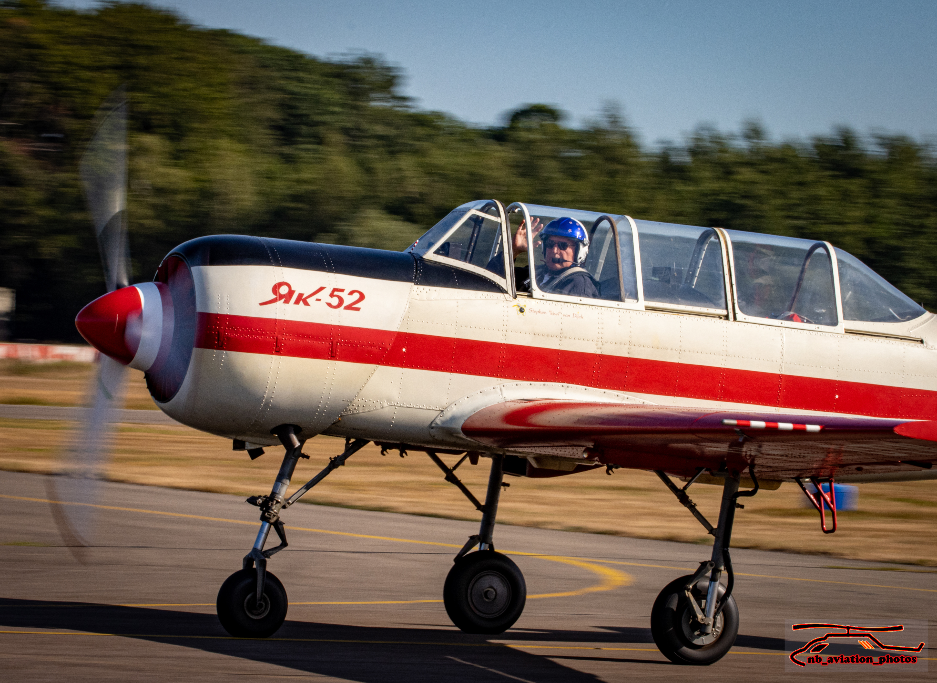 Yakovlev Yak-52 