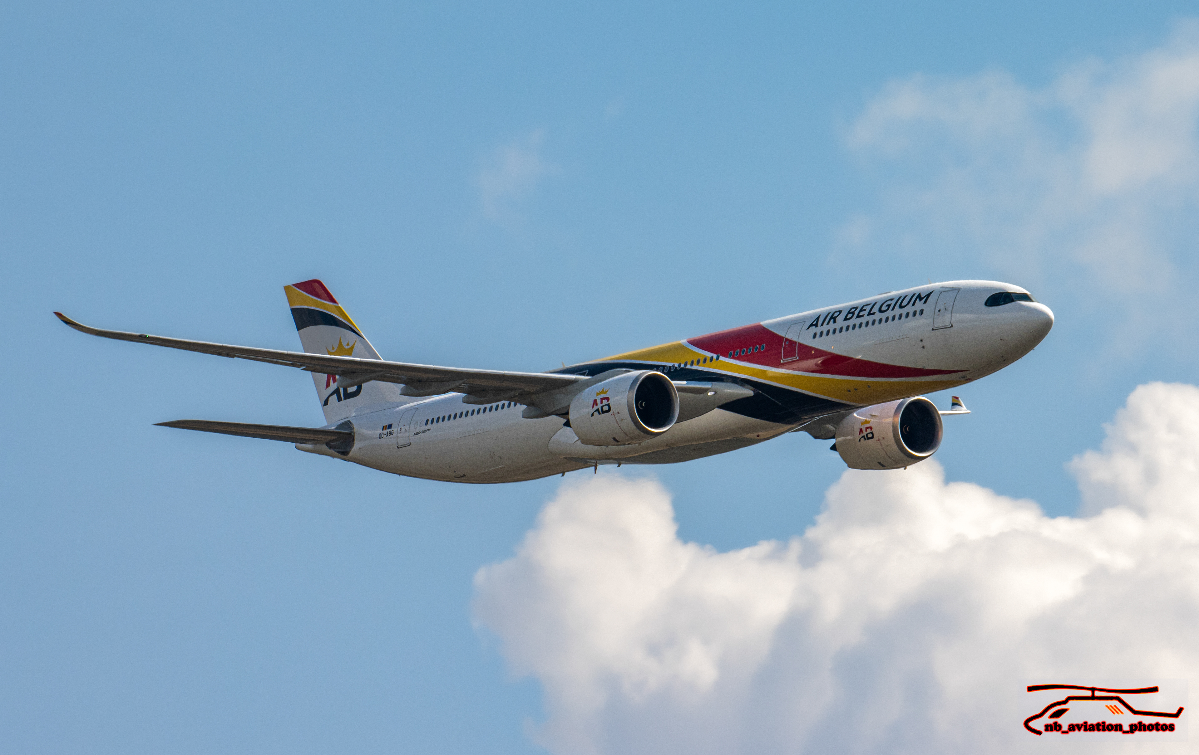 "Air Belgium" Airbus A330-941