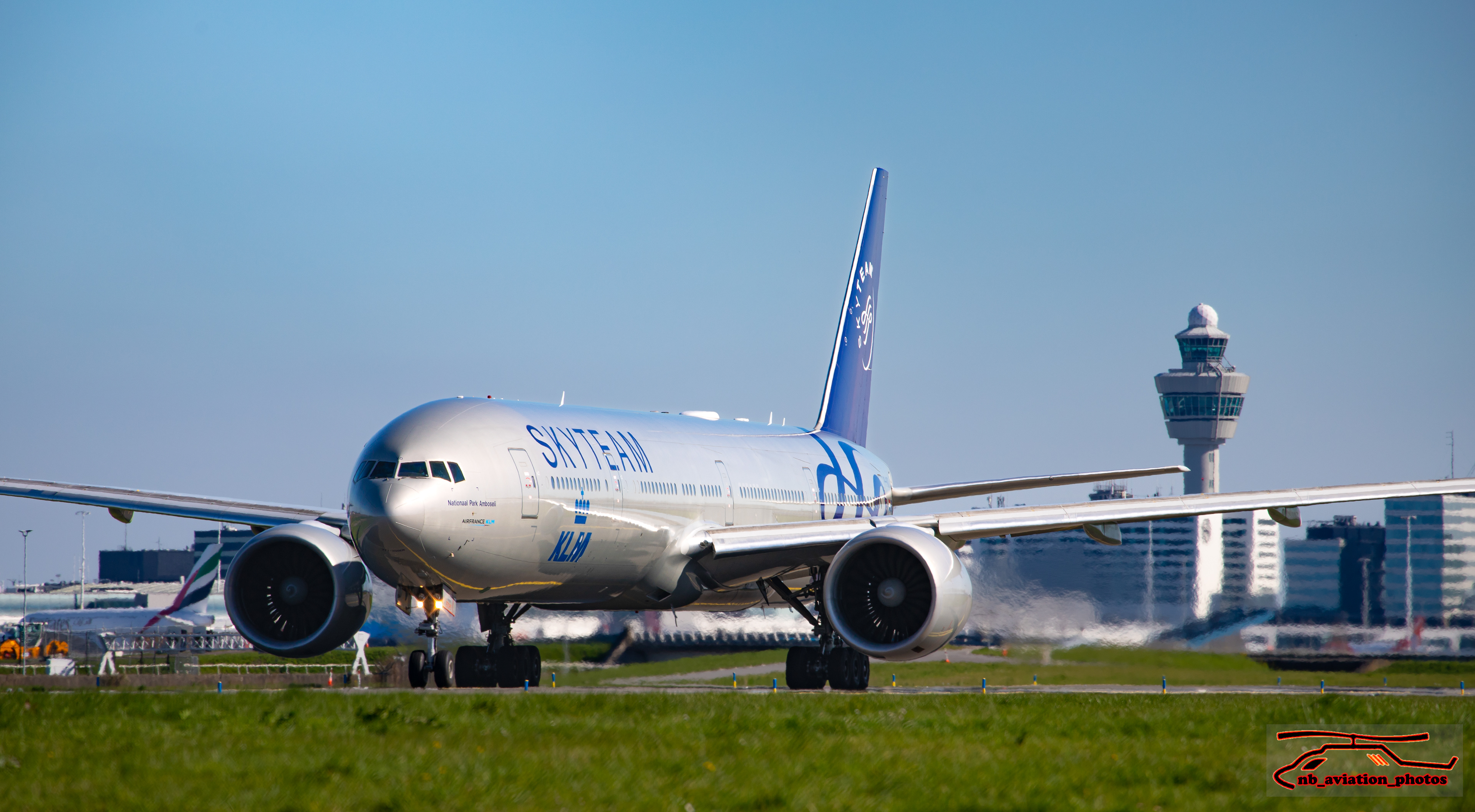 KLM ROYAL DUTCH AIRLINES BOEING 777-300