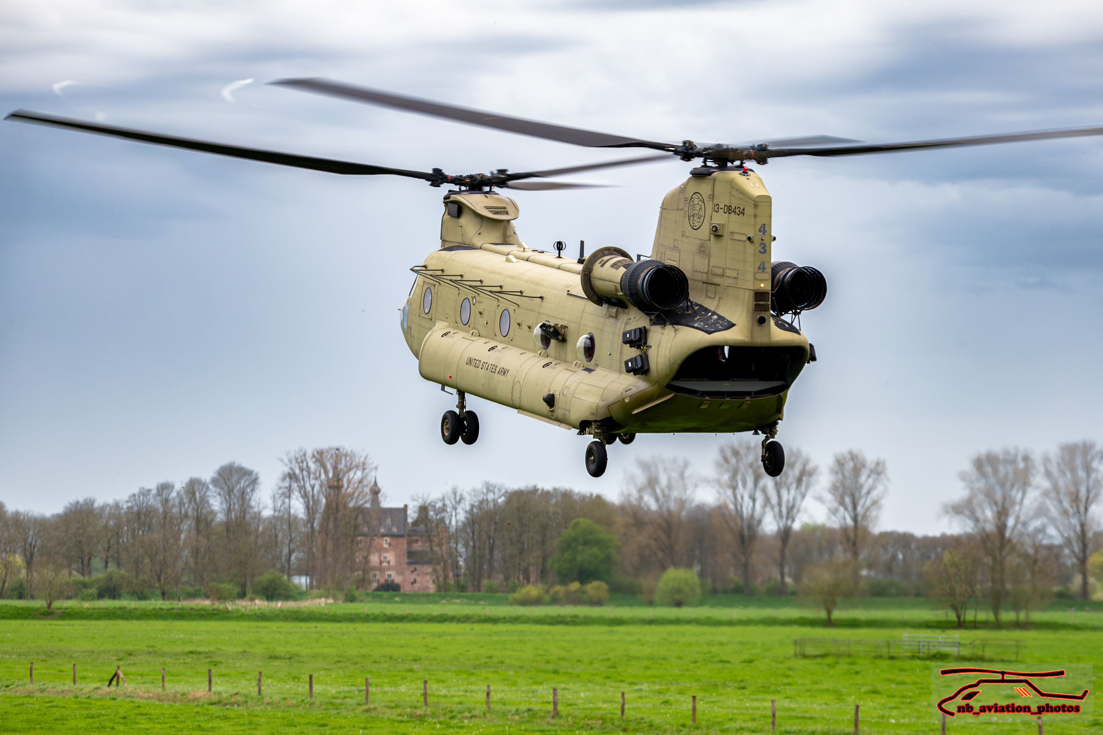Boeing CH-47F Chinook "12th Combat Aviation Brigade"