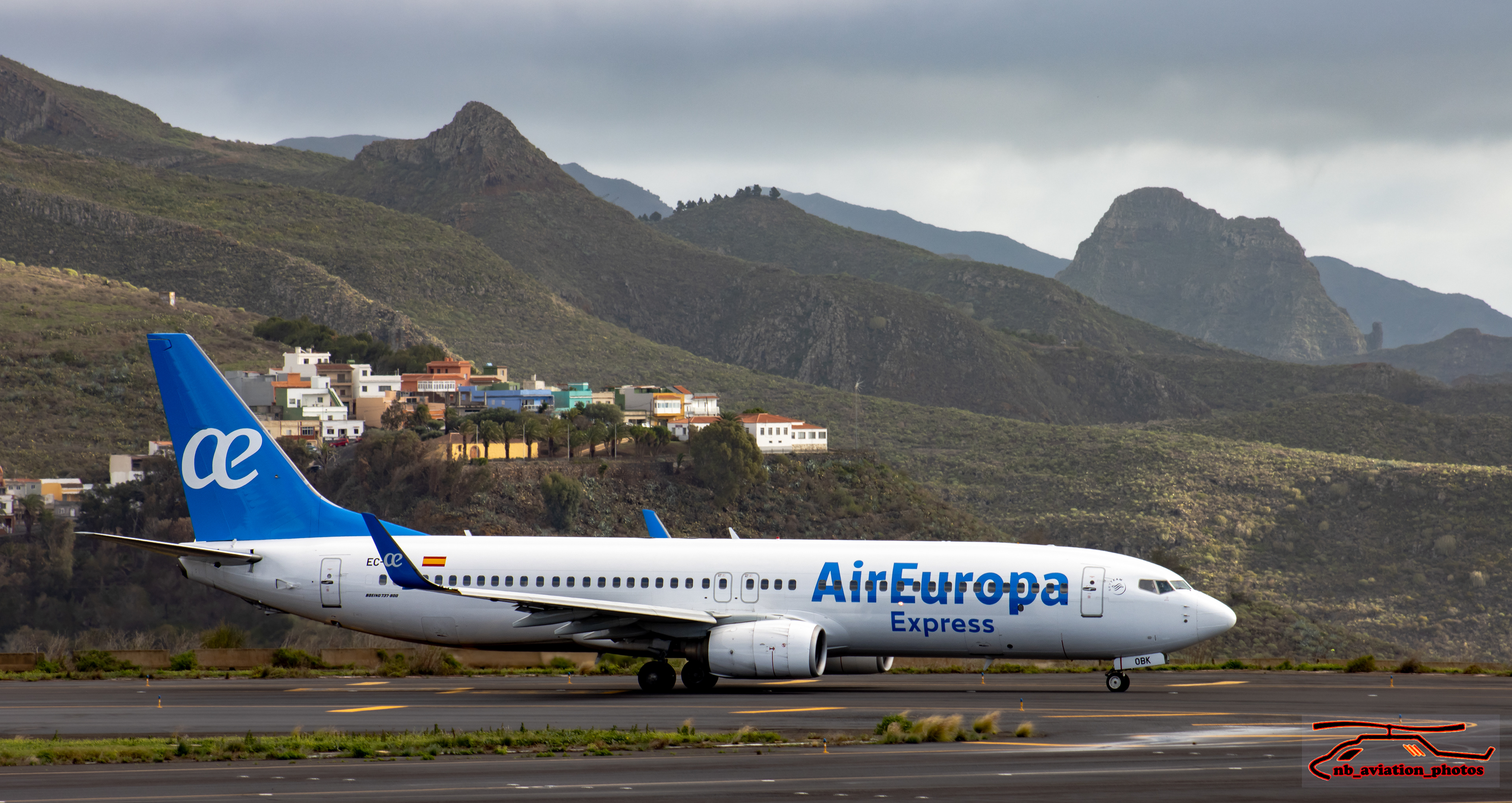  AIR EUROPA EXPRESS - BOEING 737-800