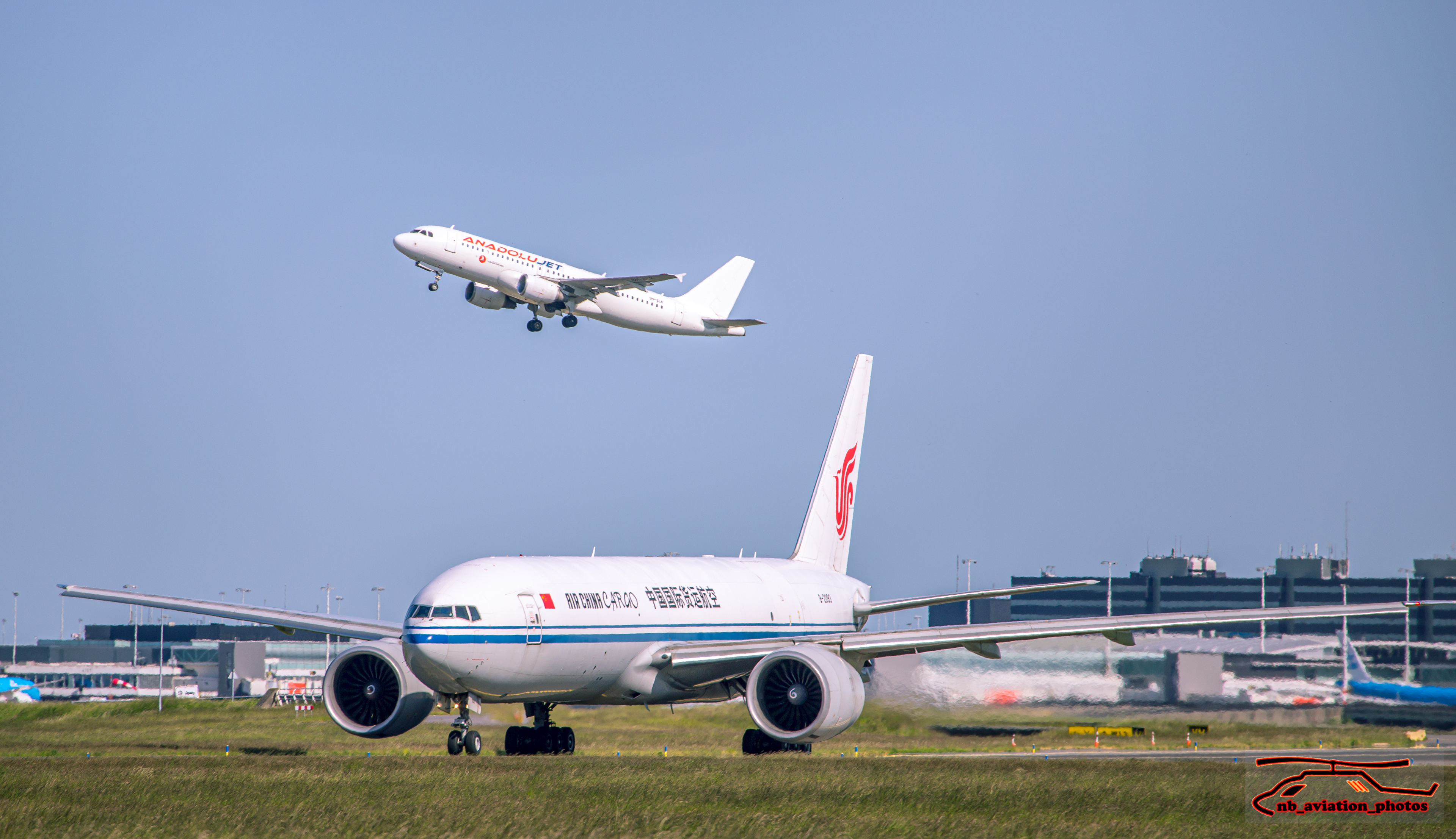 AIR CHINA CARGO - BOEING 777F  + AnadoluJet - Airbus A320-200