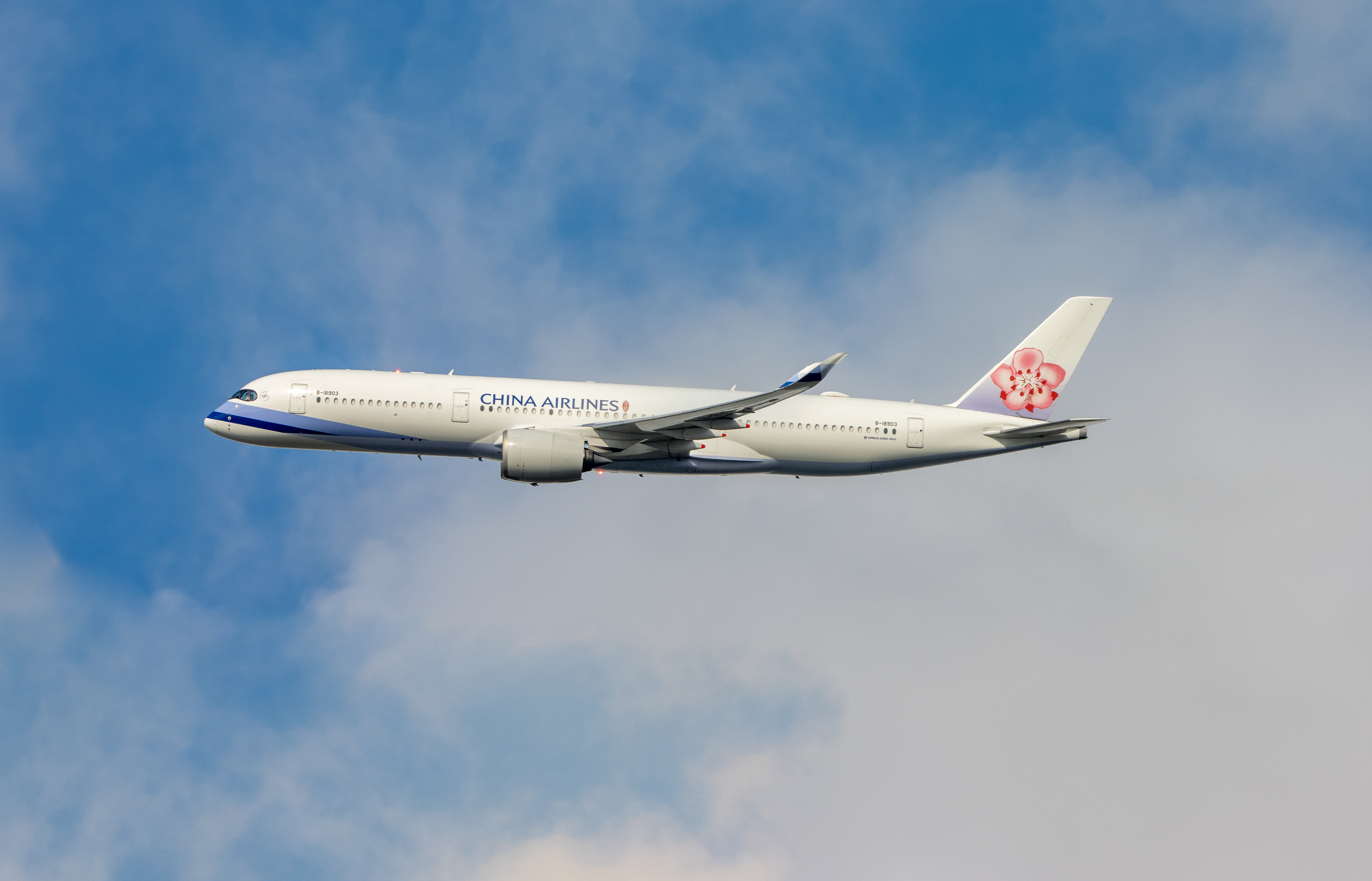 "China Airlines" Airbus A350-941
