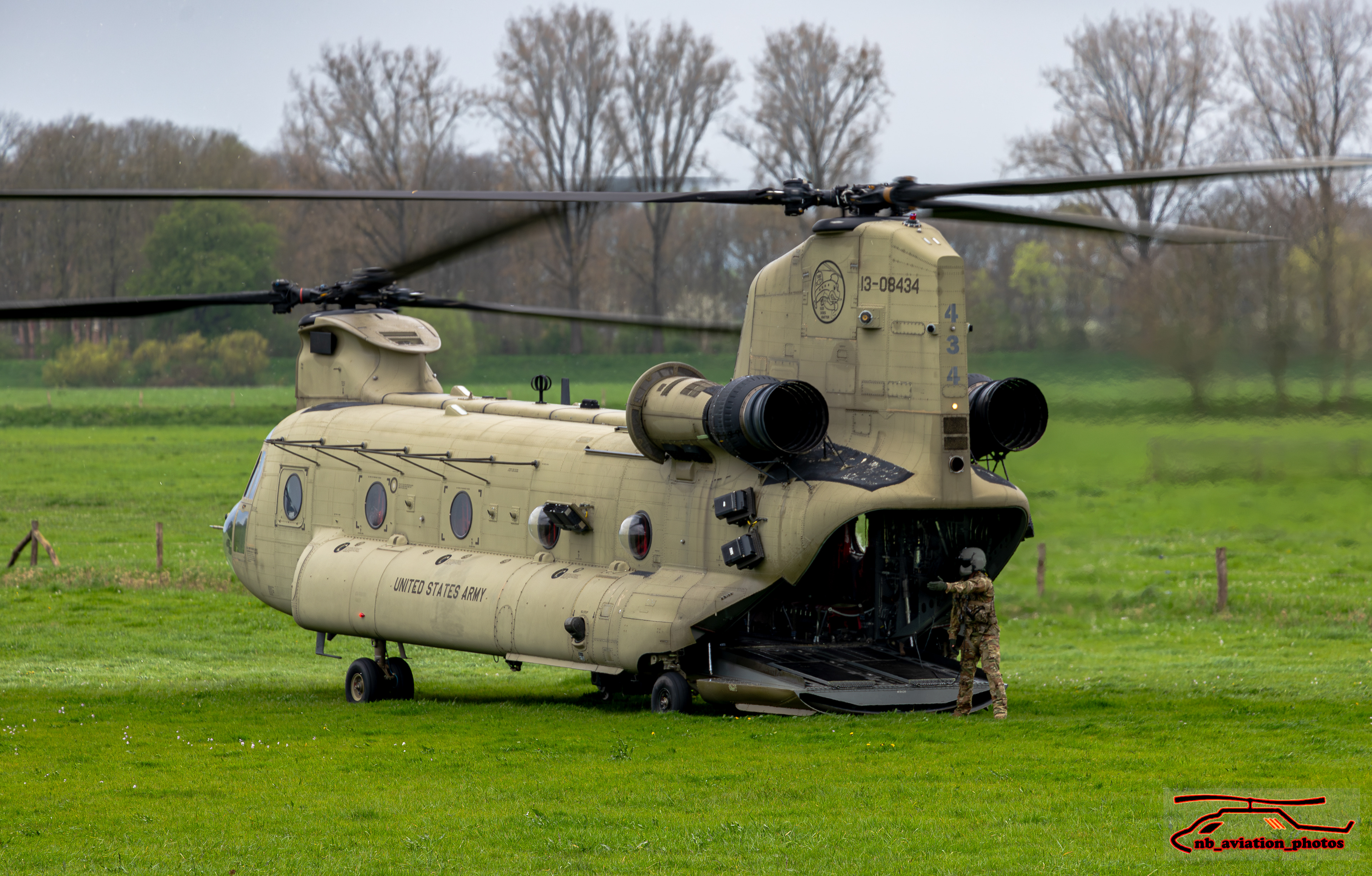 Boeing CH-47F Chinook "12th Combat Aviation Brigade"
