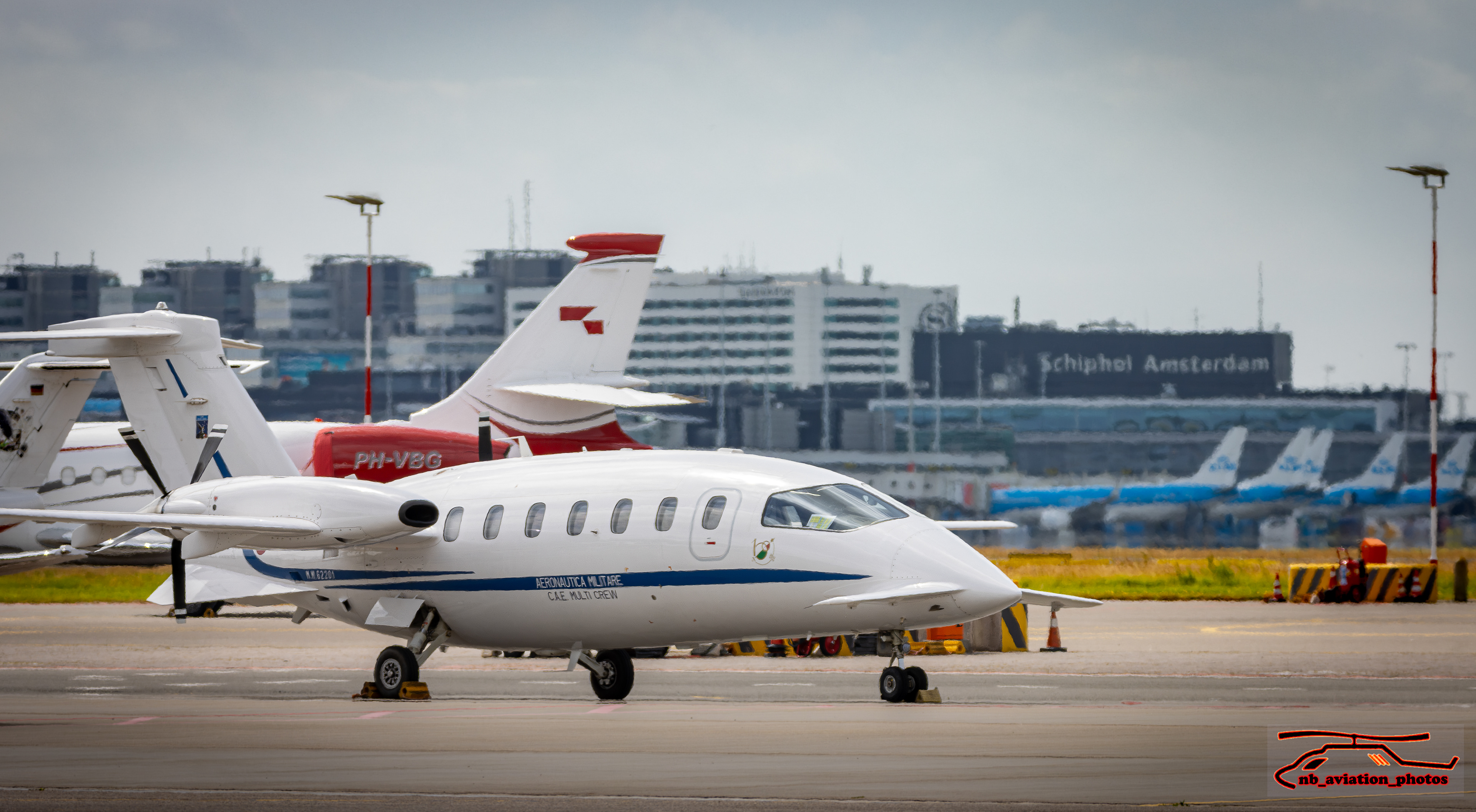 Italy - Air Force - Piaggio P.180 Avanti