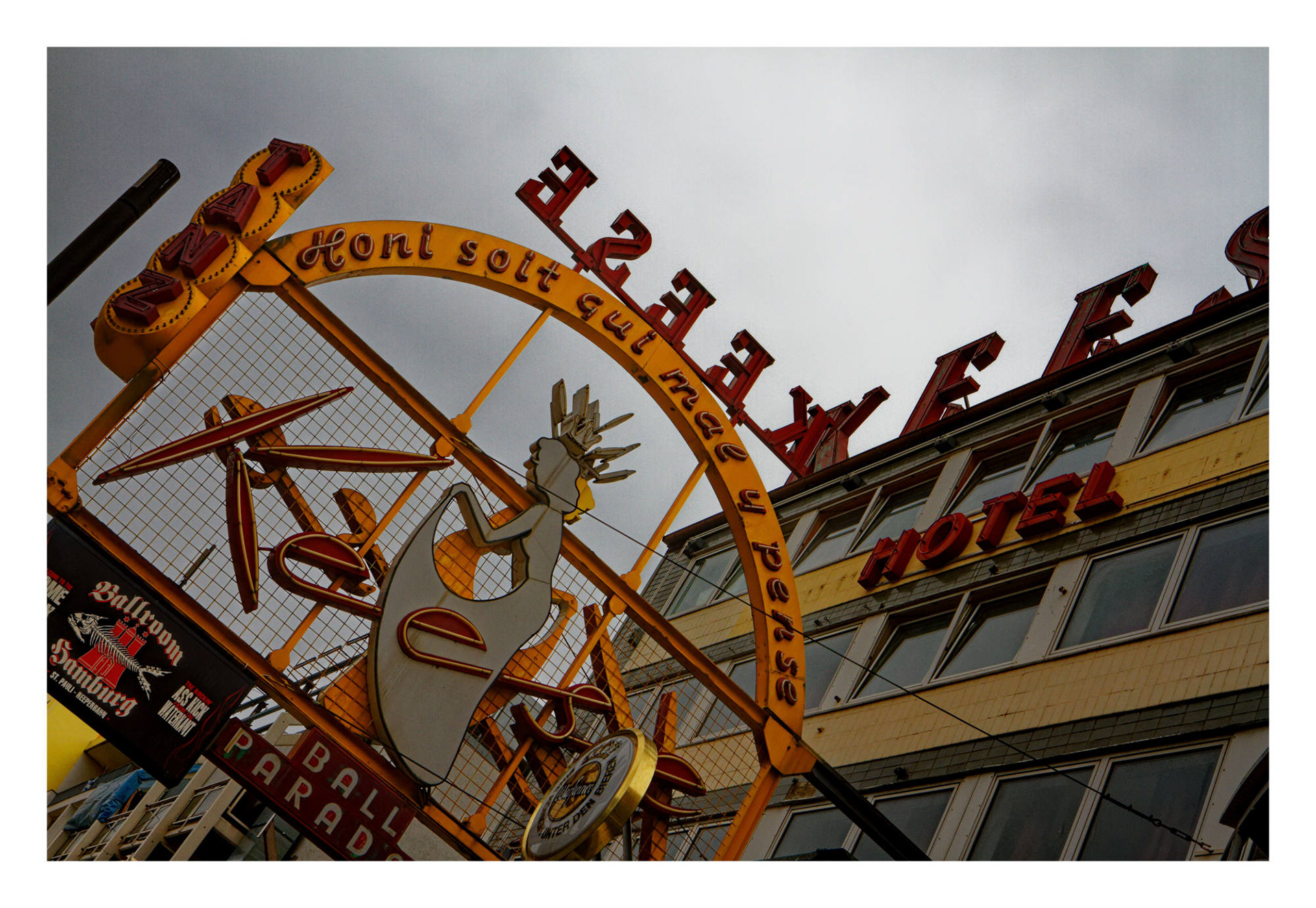Reeperbahn - Hamburg © Heinz Kleim / KleimDesign
