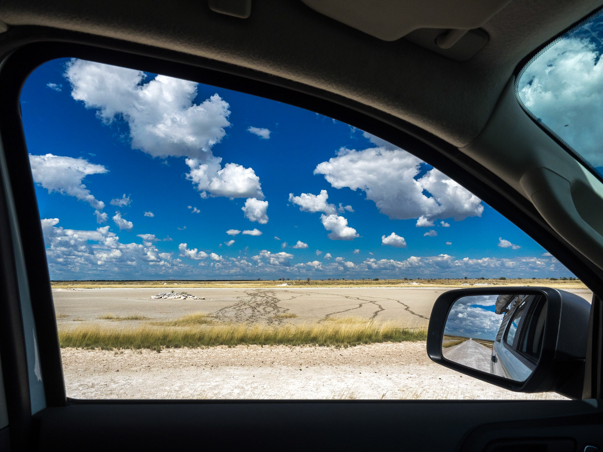 Sur le grand plan d'eau d'Etosha National Park