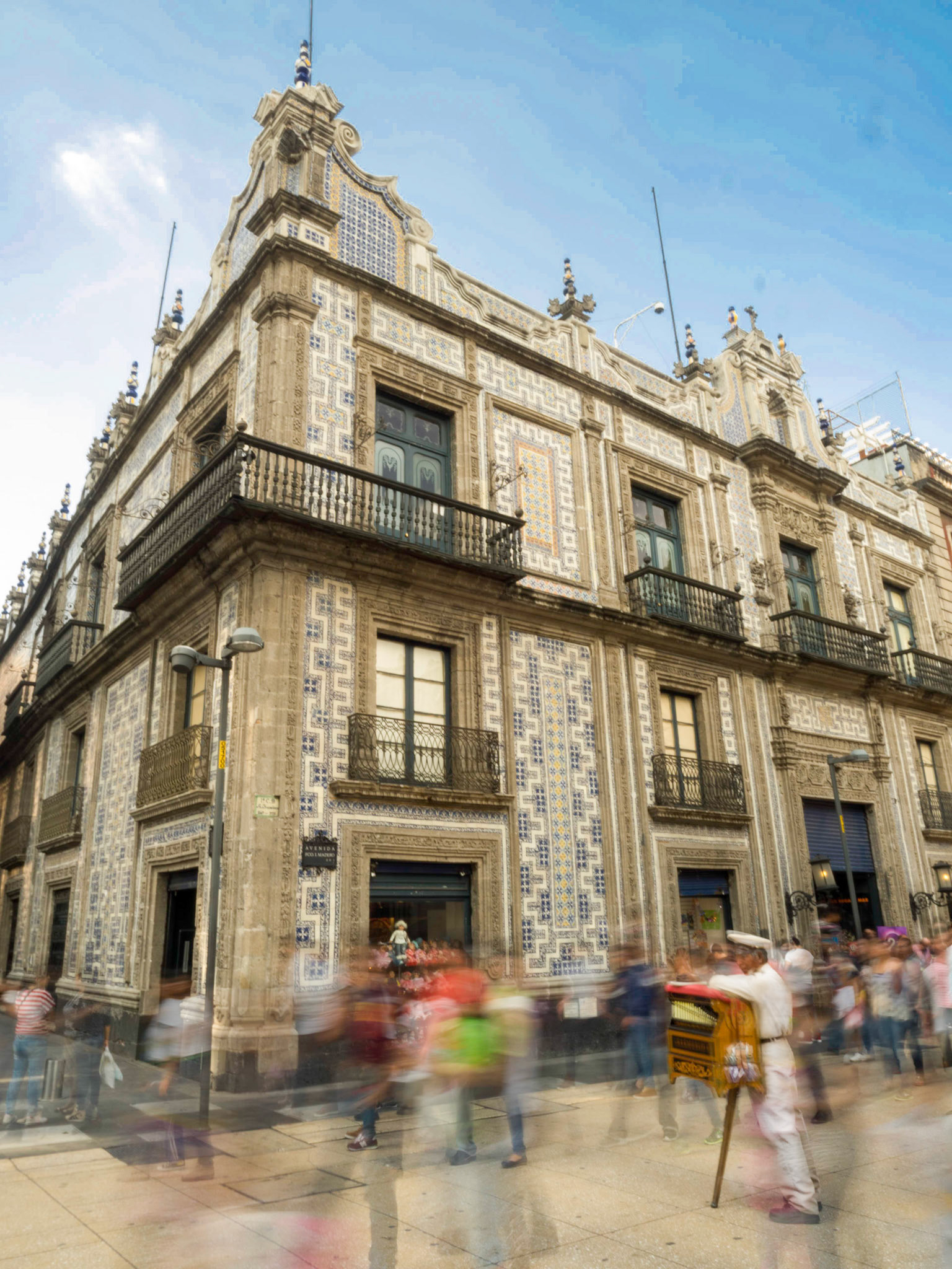 Azuléro dans la foule, Mexico