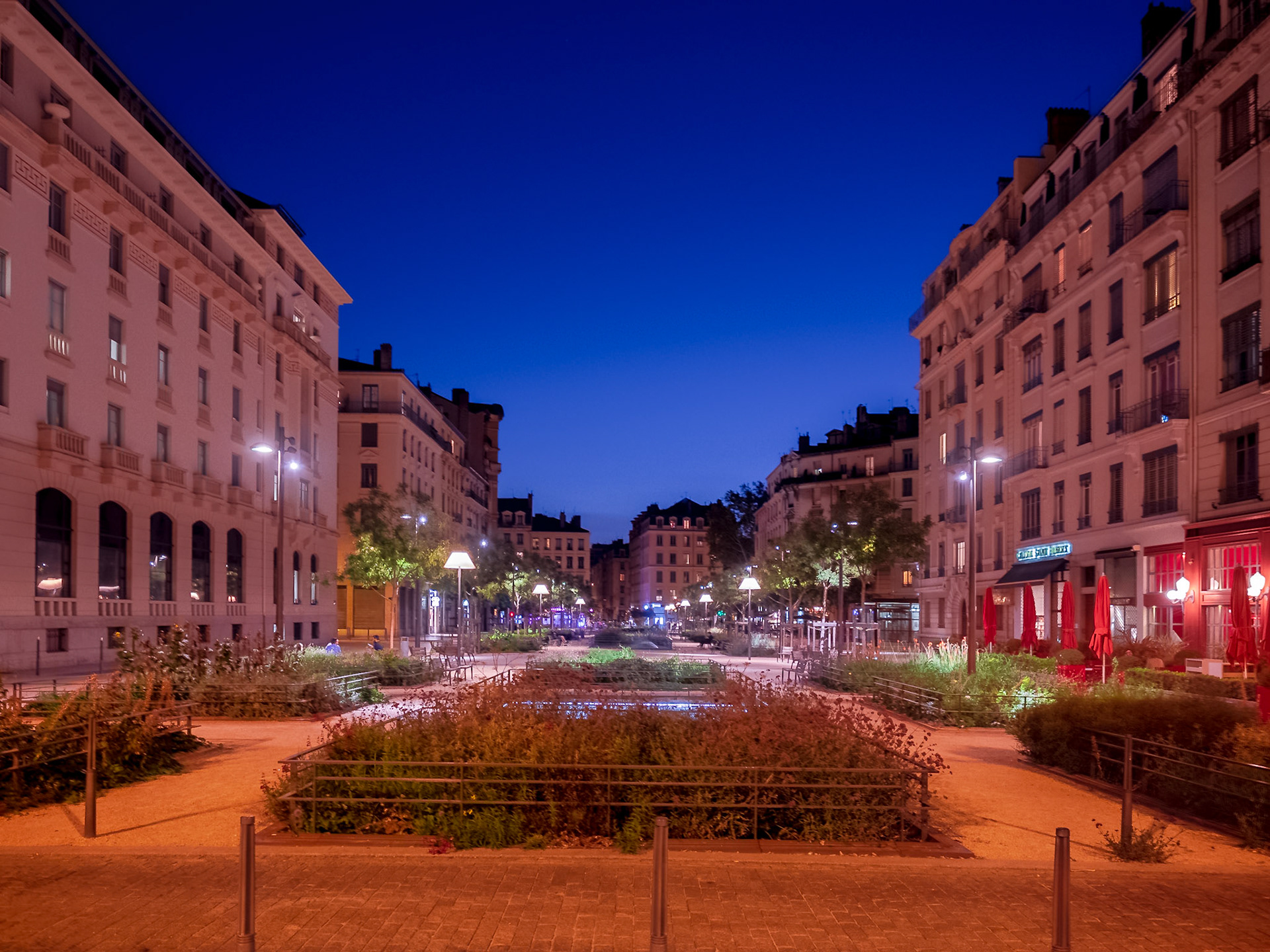 Place du Général Brosset, près des Brotteaux