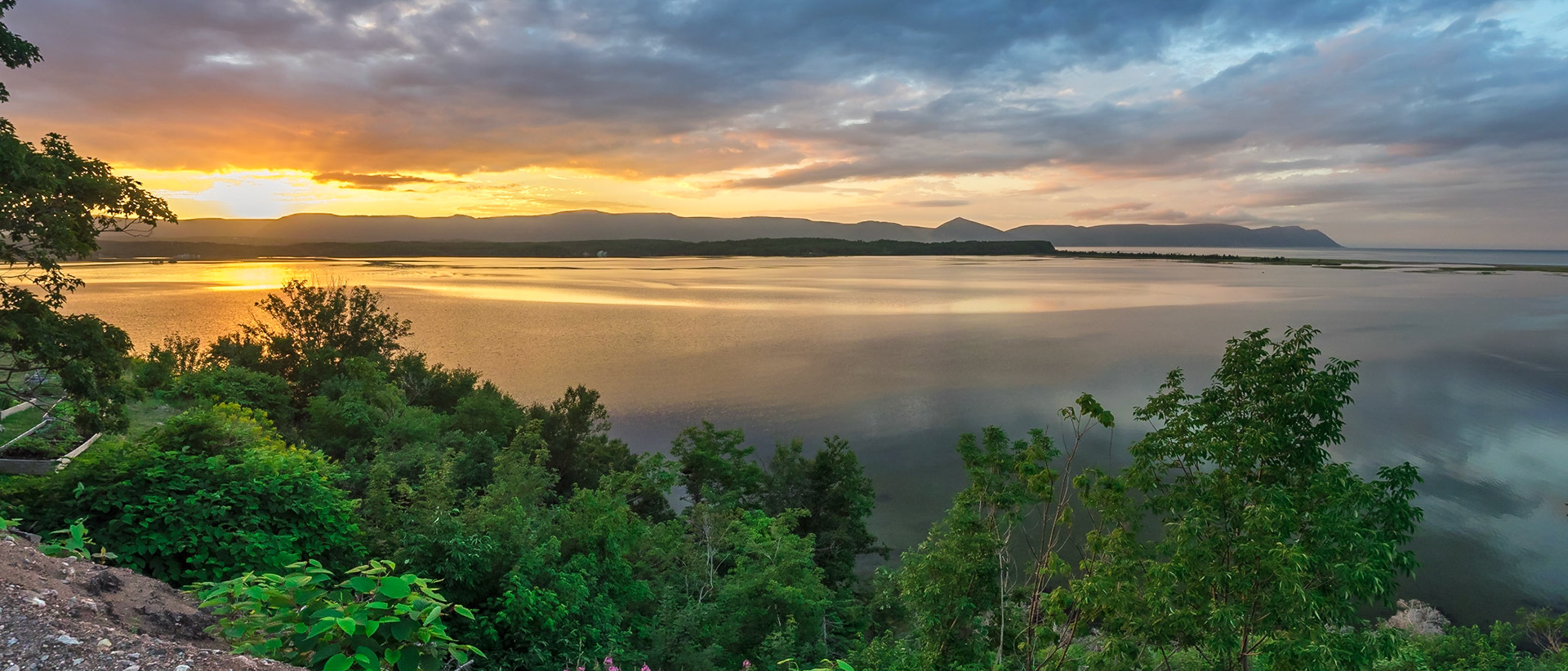 South Harbour, Dingwall, Cape Breton, Nouvelle Ecosse

Le bout du monde le 18 aout, tout juste un an !
