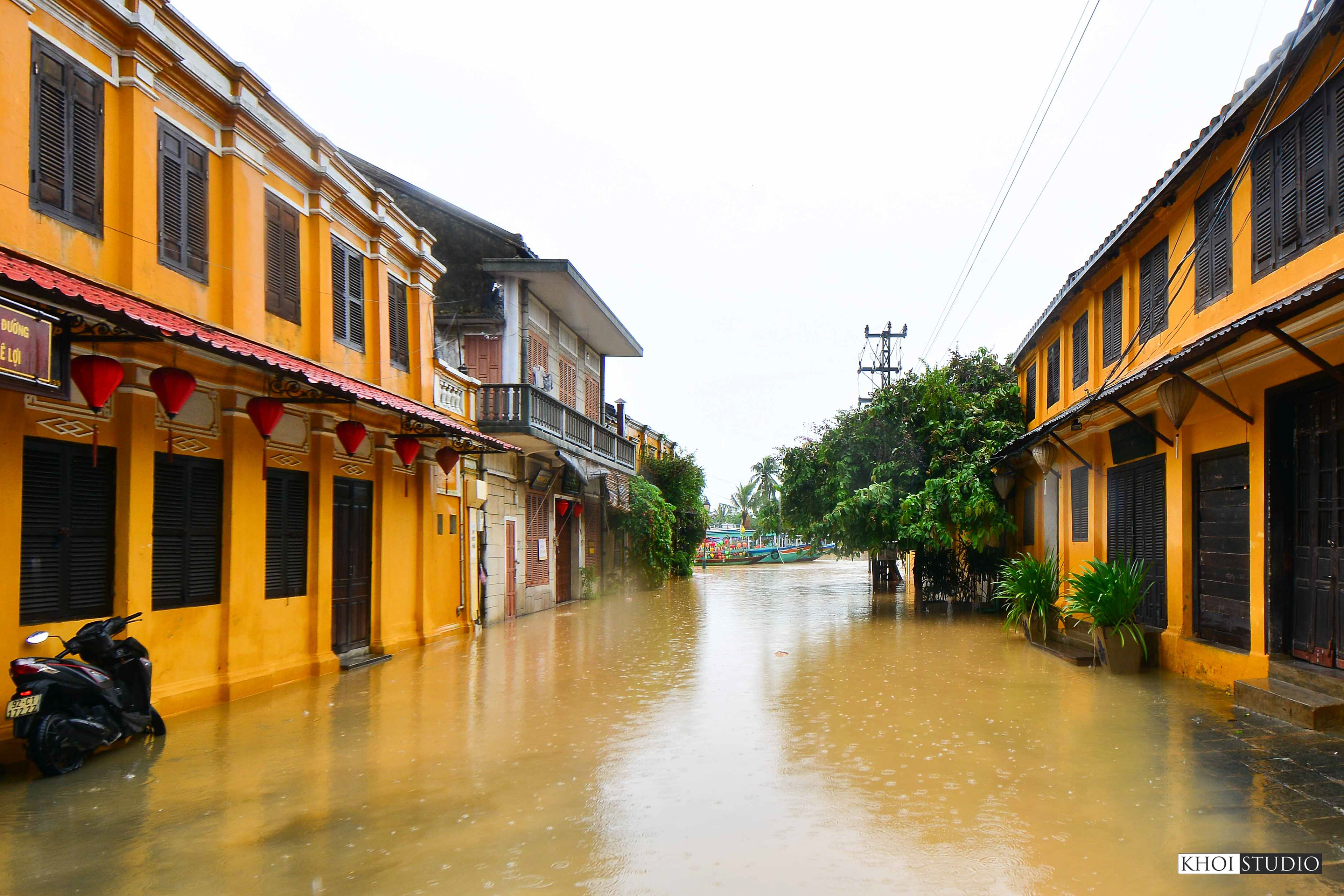Flood season in Hoi An ancient town (Vietnam) 2020