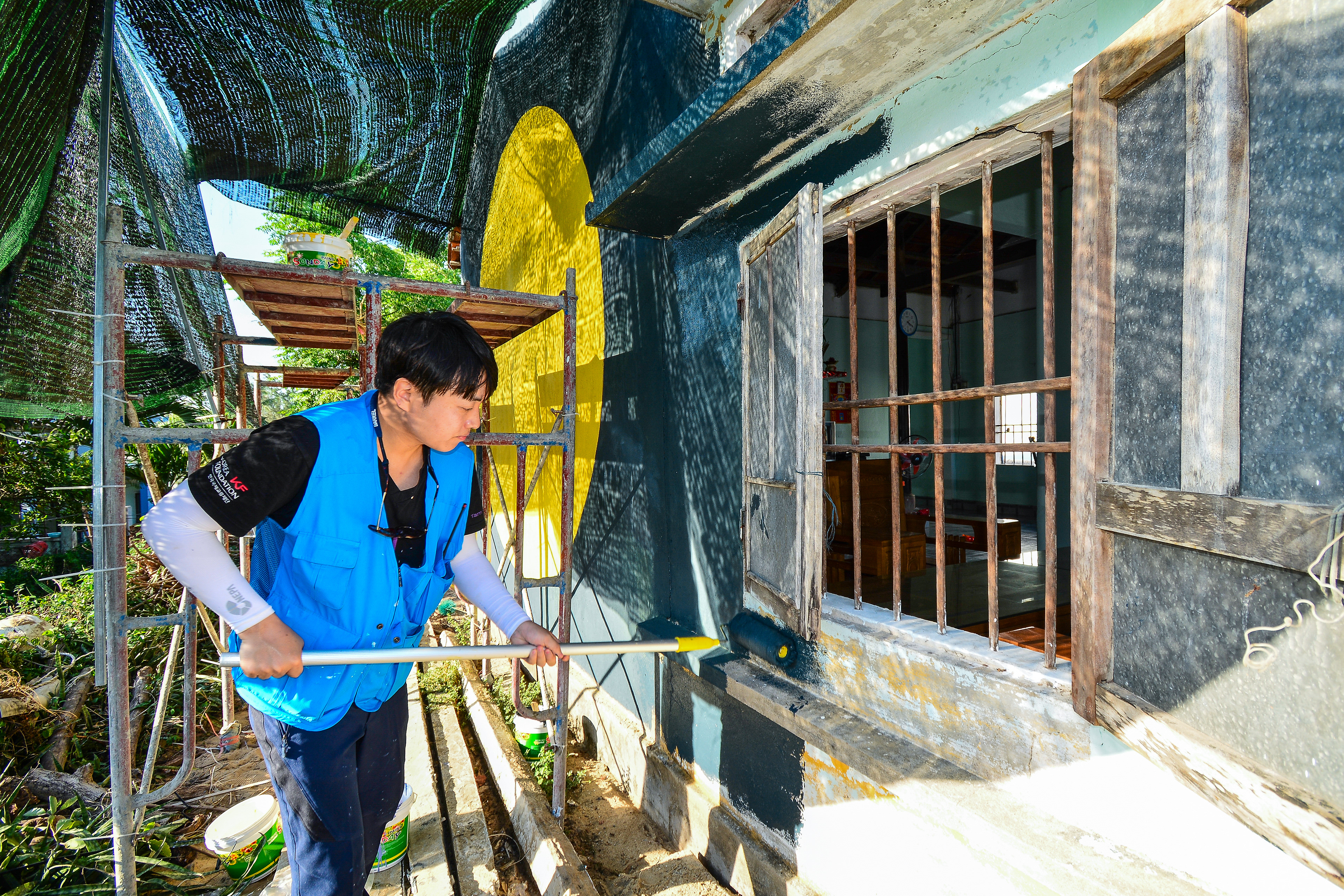 Làng Bích Họa Tam Thanh - Tam Thanh Mural Village