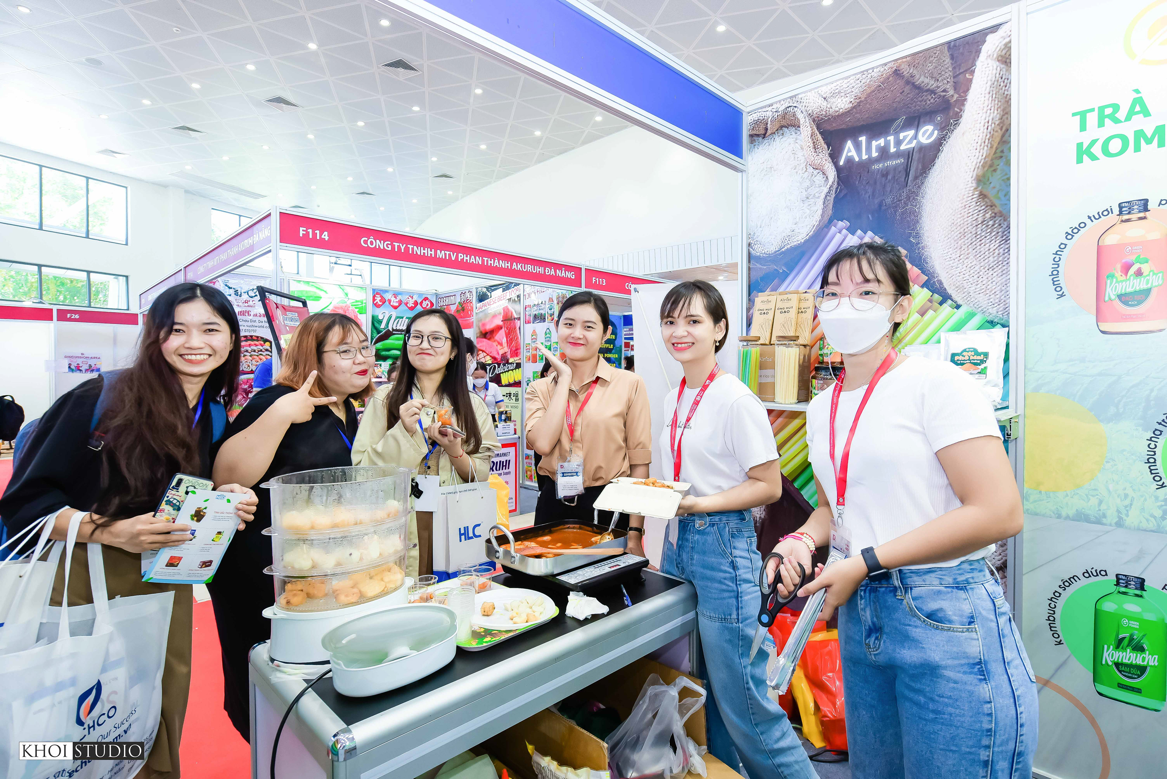 Fair and exhibition photographer in Da Nang - Da Nang Events - Chụp ảnh sự kiện Đà Nẵng - Khoi Studio