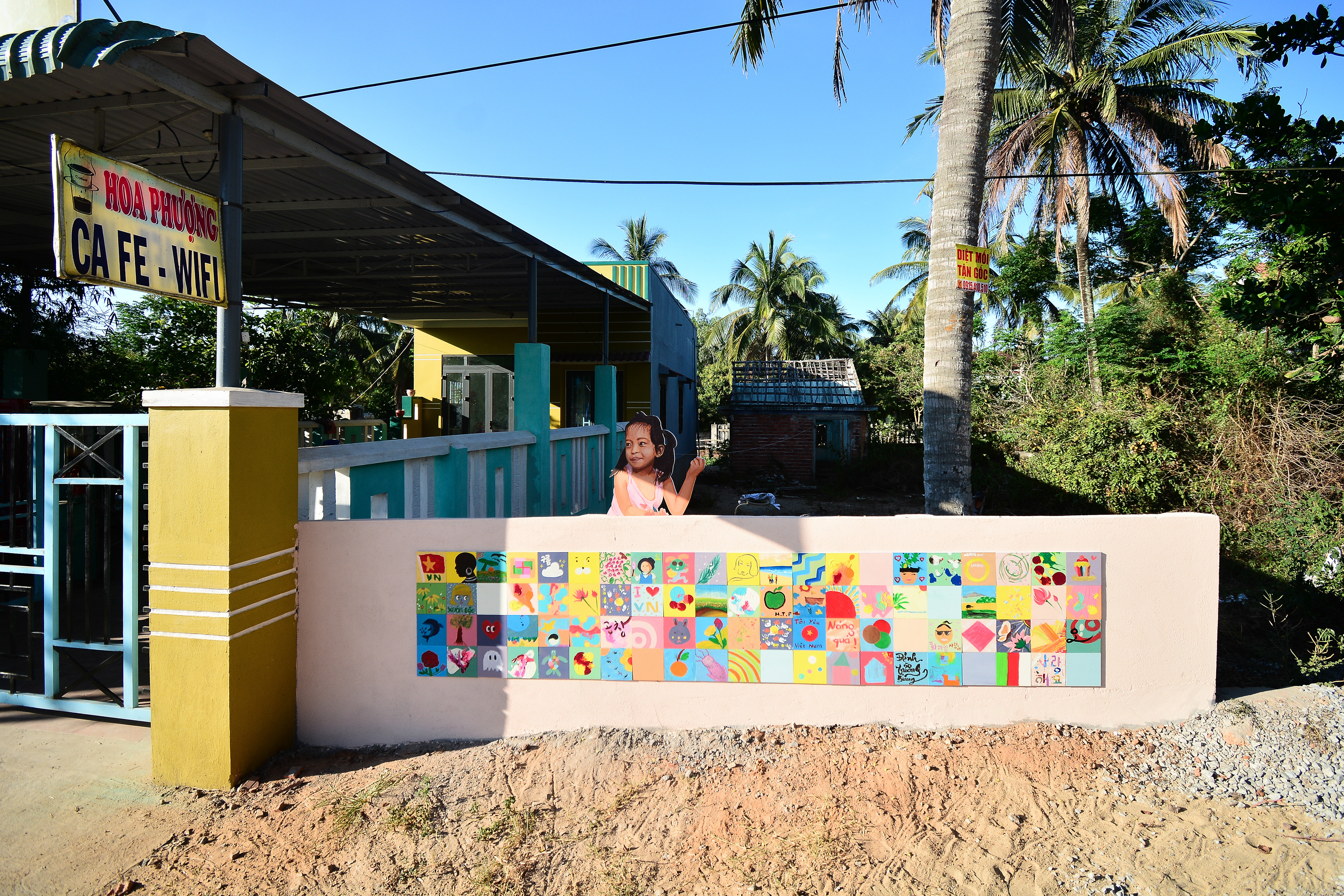 Làng Bích Họa Tam Thanh - Tam Thanh Mural Village