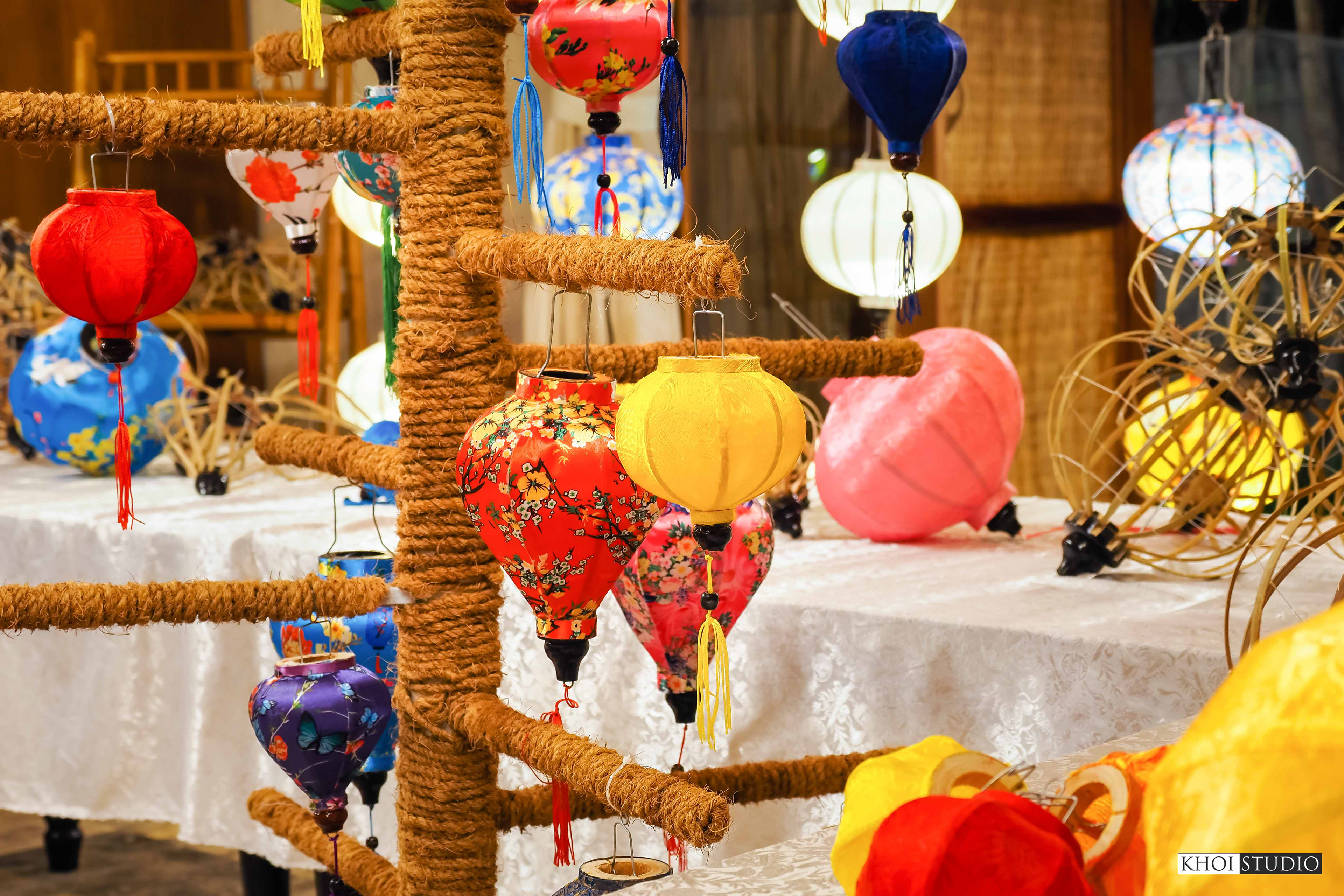 Lantern making class in Hoi An - 호이안의 랜턴 만들기 수업 - Lớp học làm lồng đèn ở Hội An