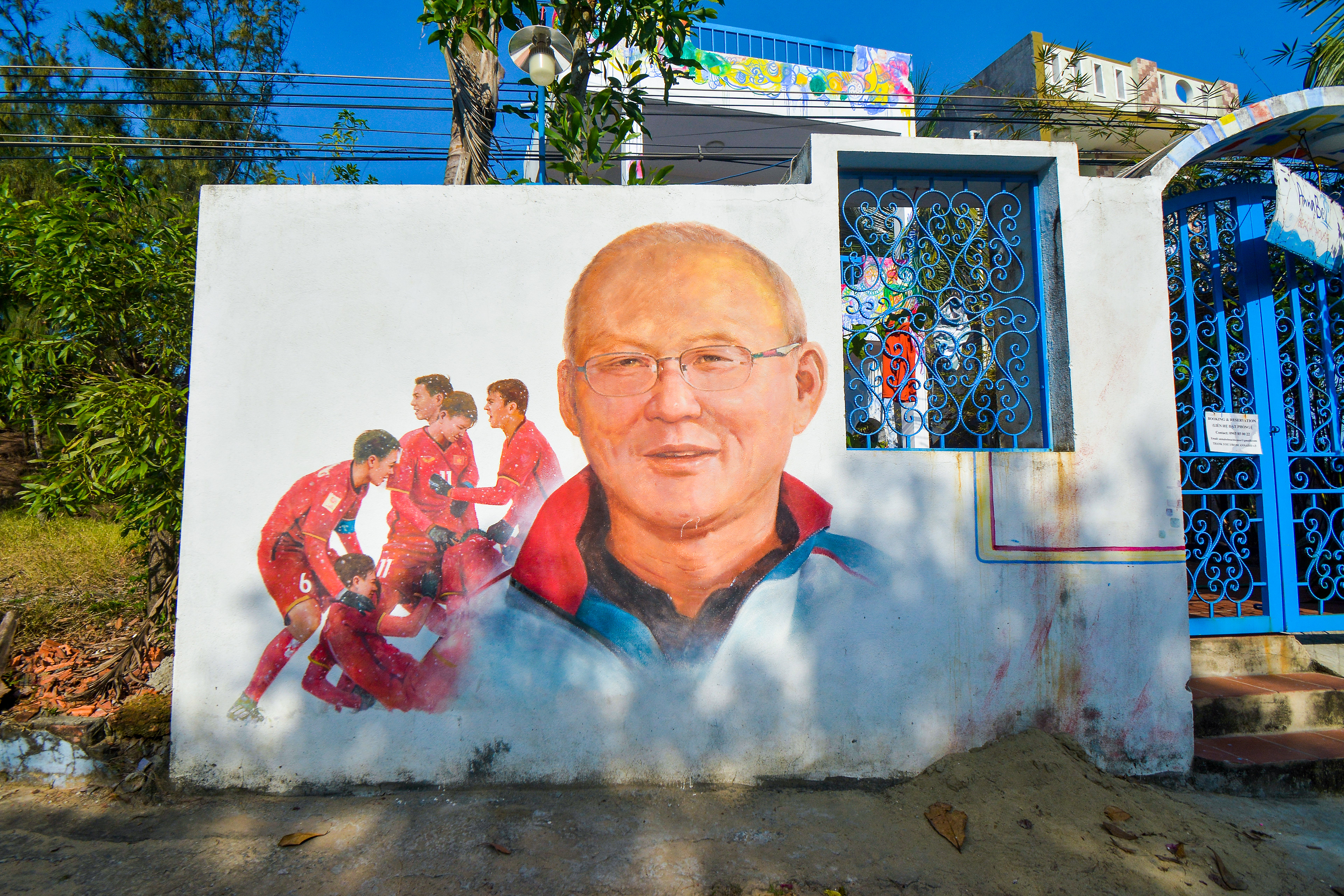 Làng Bích Họa Tam Thanh - Tam Thanh Mural Village