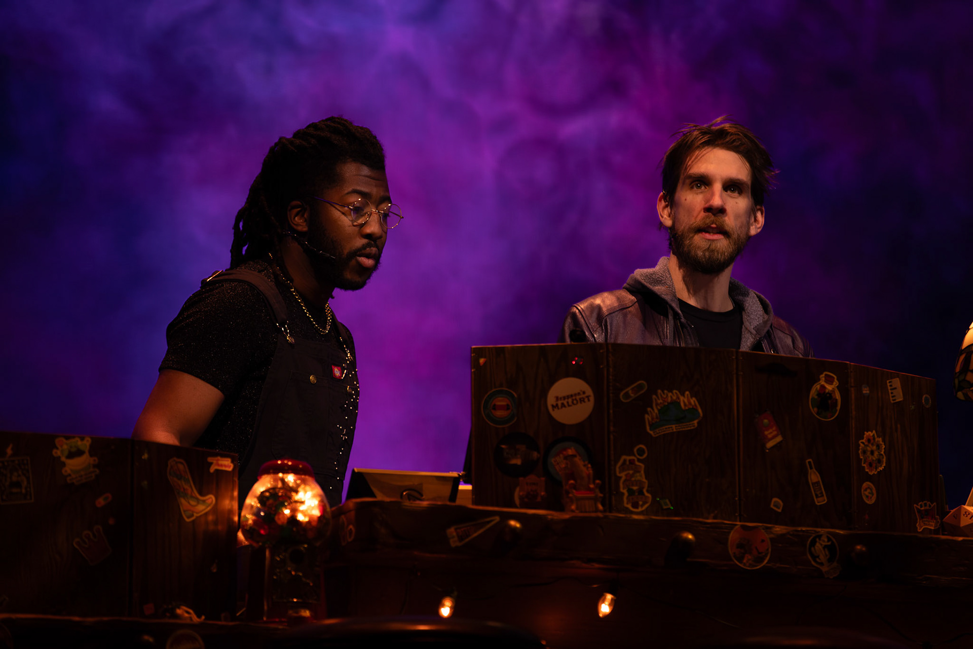 Dungeons And Dragons: The Twenty Sided Tavern Play