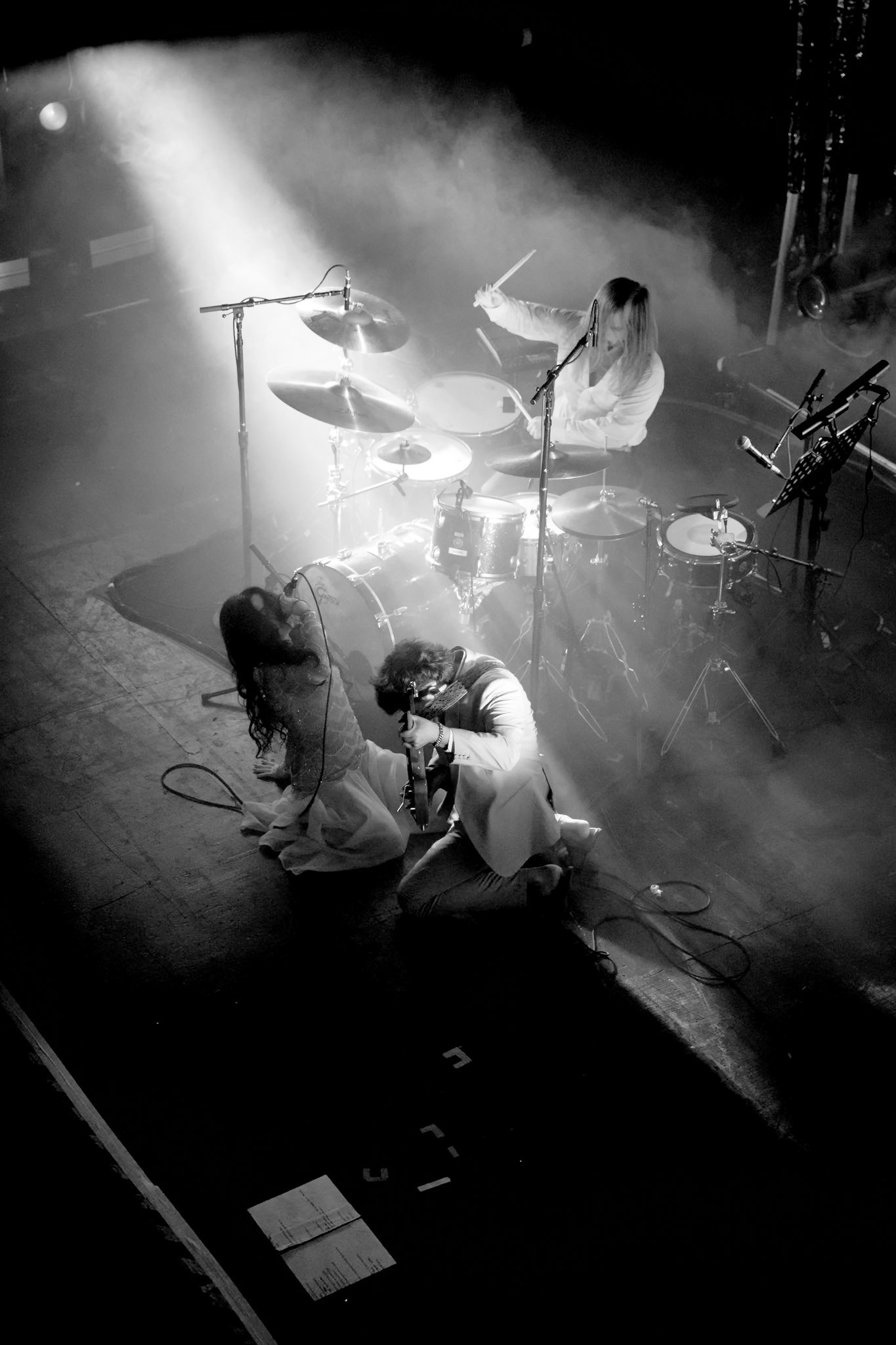 Jessie Murph performing live at Glasgow’s iconic Barrowland Ballroom. Photographed by Gareth Fraser / 3rd Mile.