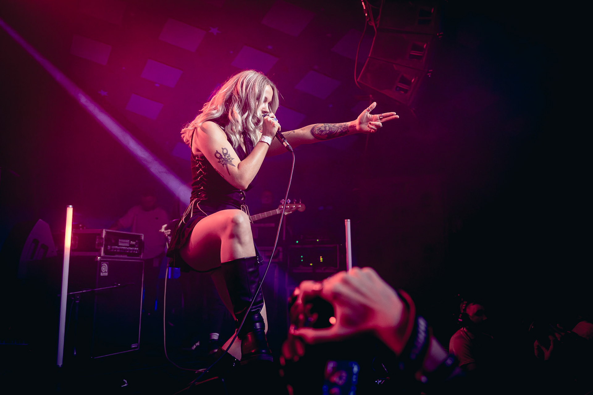 Anna Shields of Dead Pony performing live at Glasgow’s iconic Barrowland Ballroom. Photographed by Gareth Fraser / 3rd Mile.