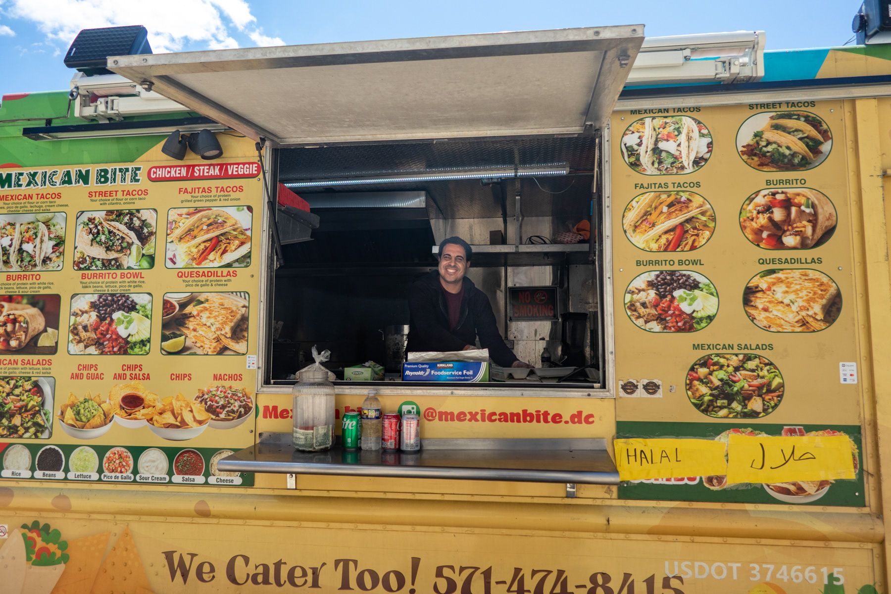 Food Truck outside National Archives