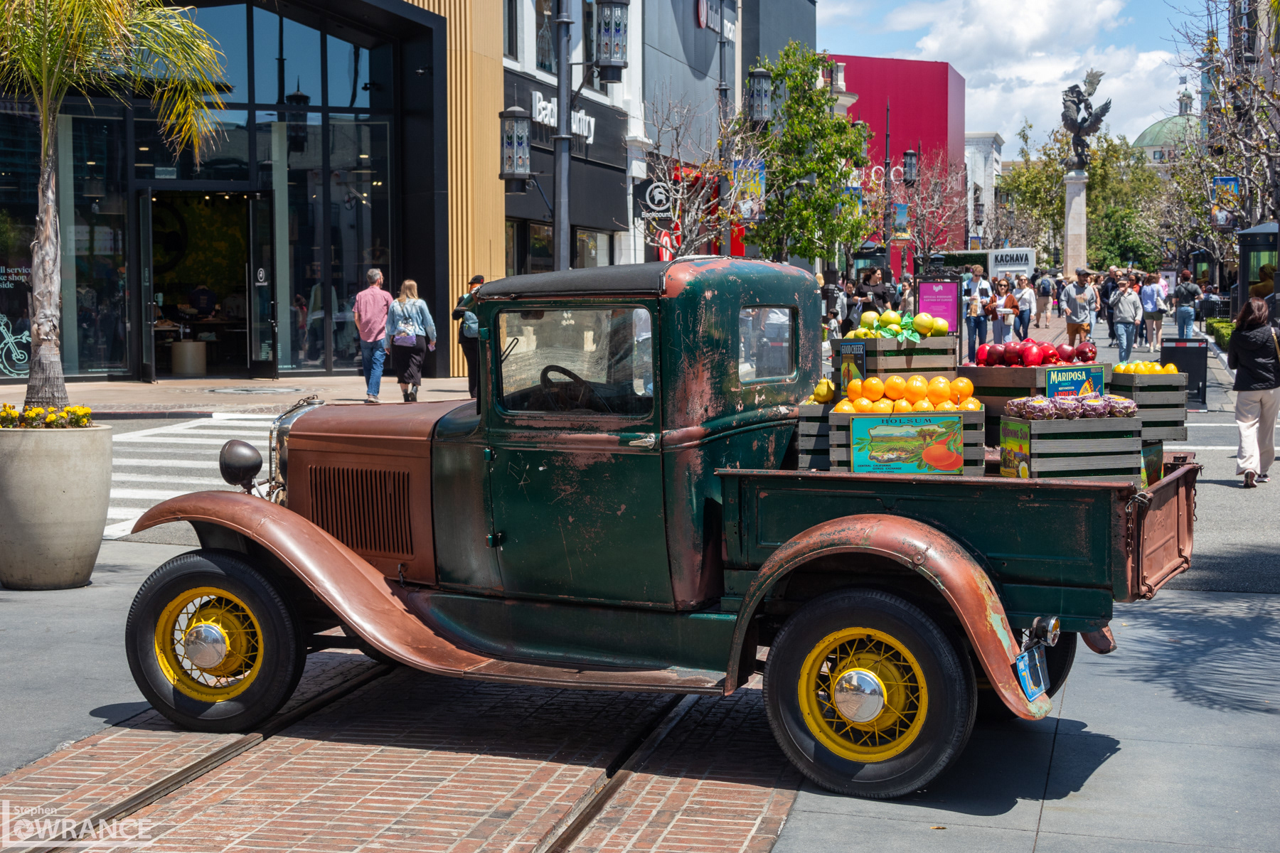 Farmer's Market Promenade