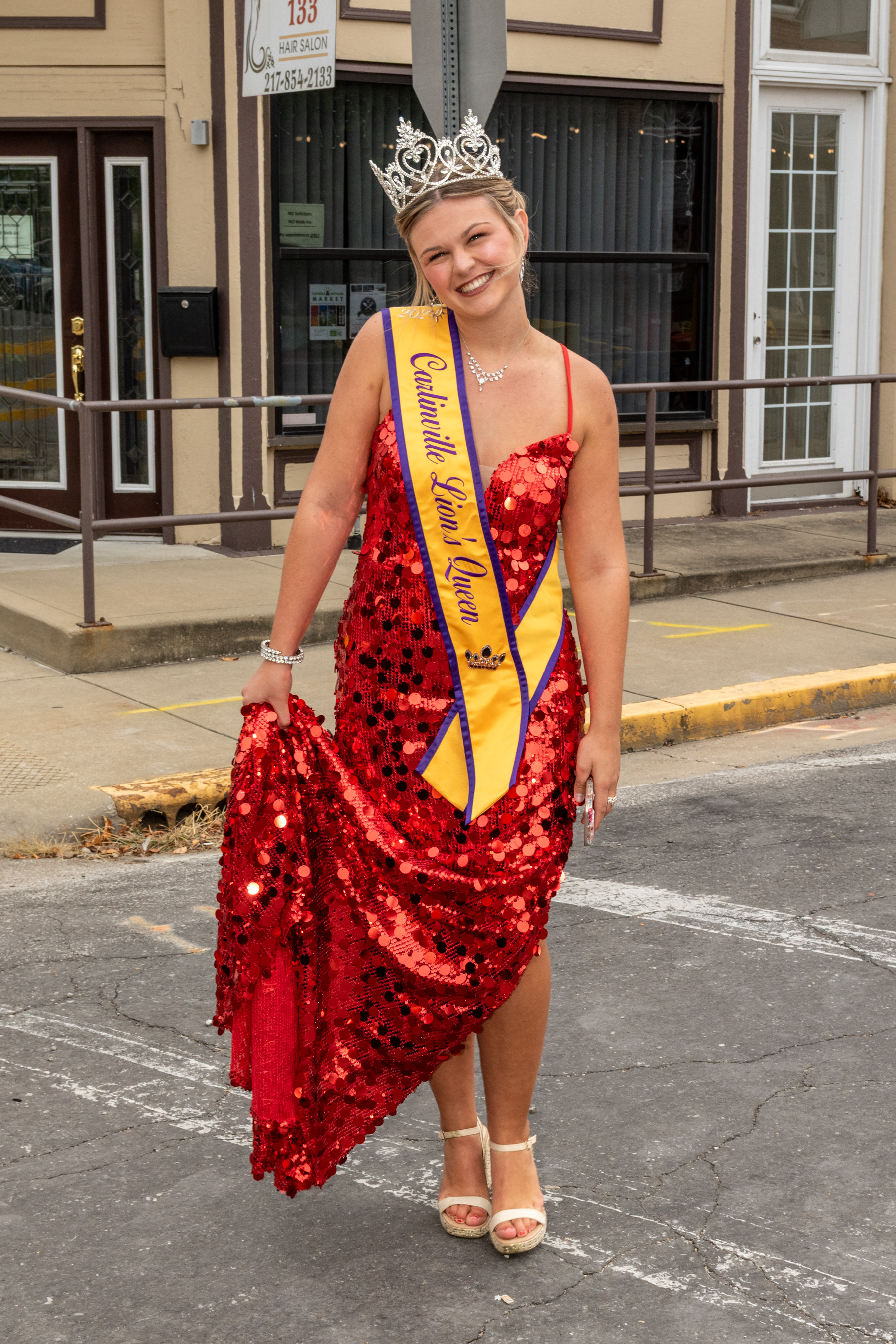 Retiring Queen Clara