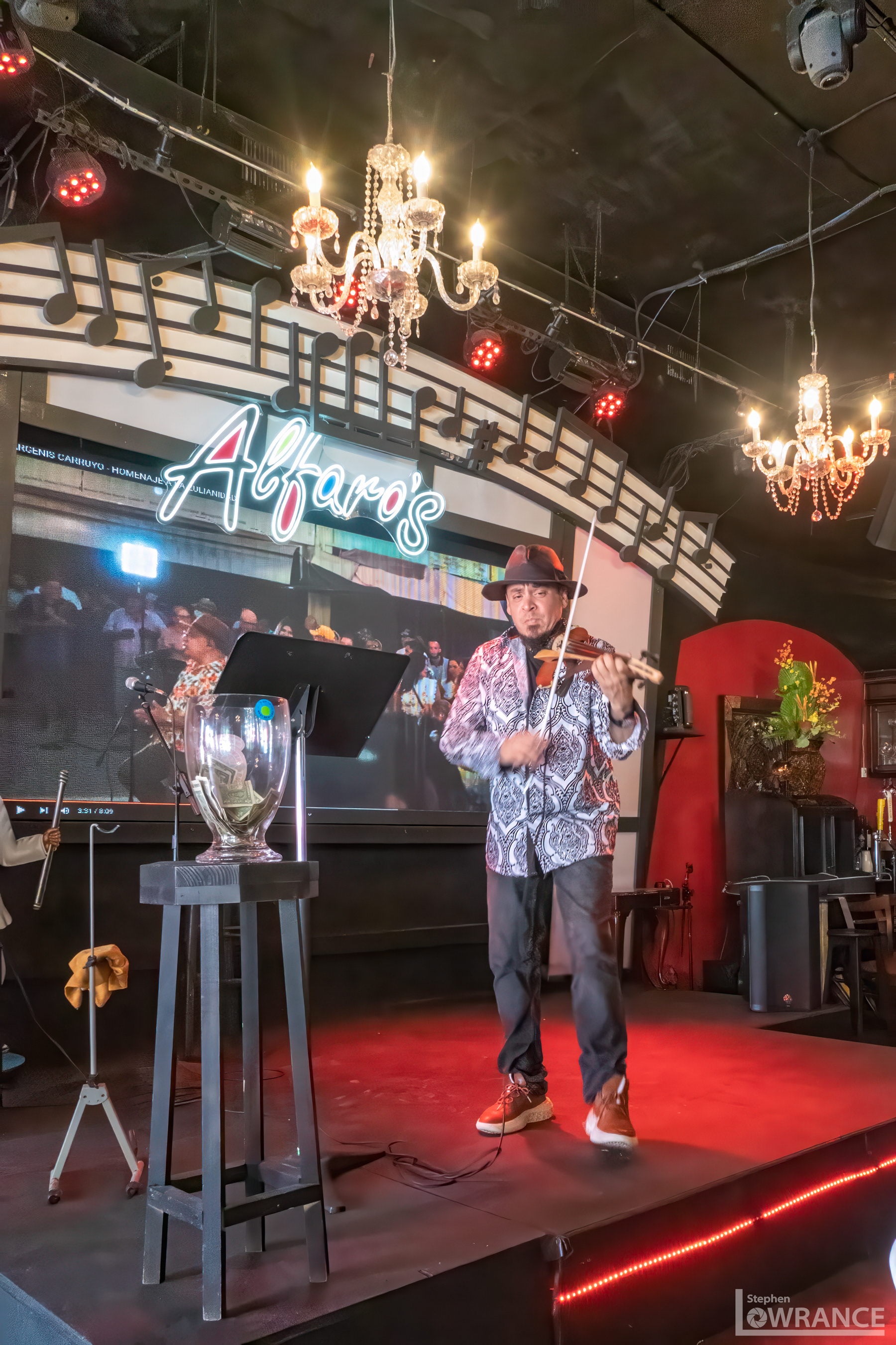 Fiddle Player at Alfaro's in Little Havana