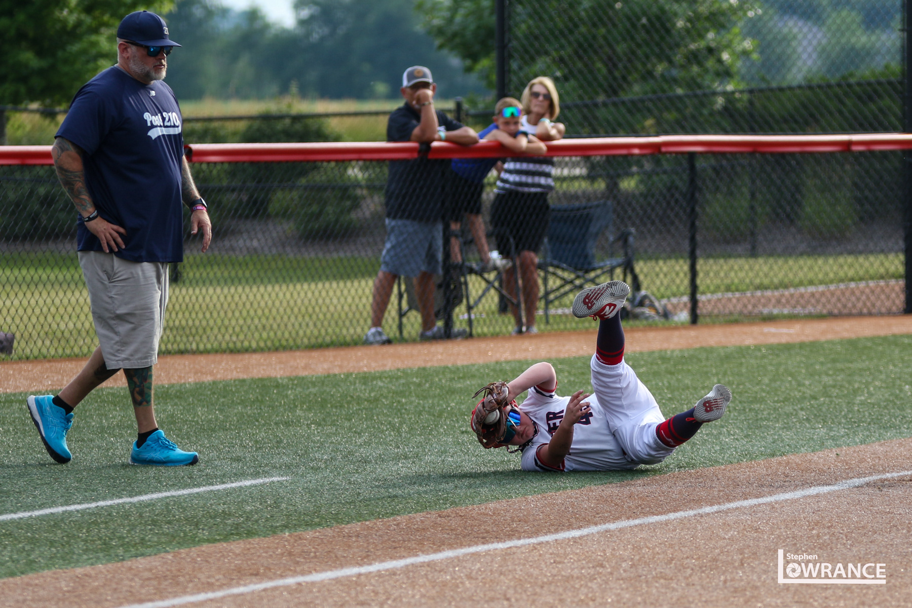 Great dive but its a foul ball 2.