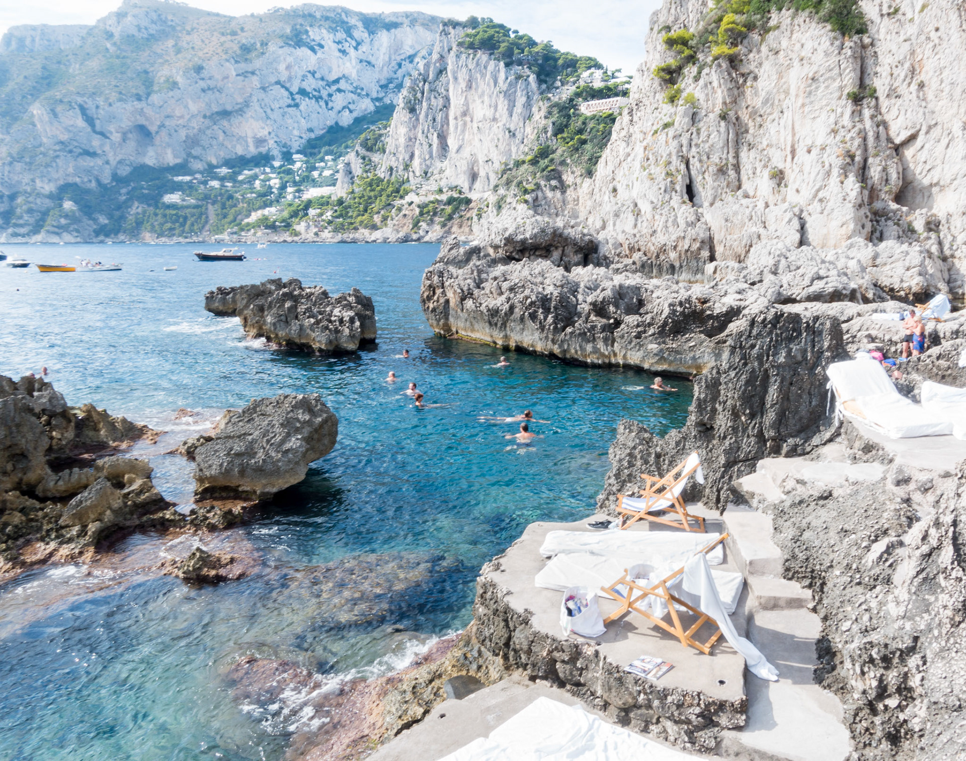 La Fontelina swimmers