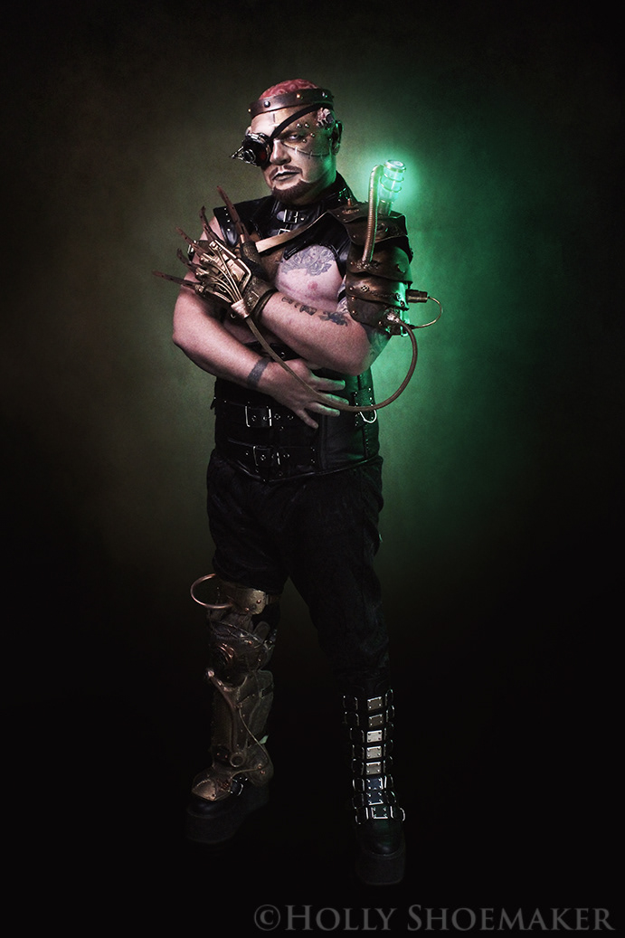 Freddy Prinze Charming: Drag King