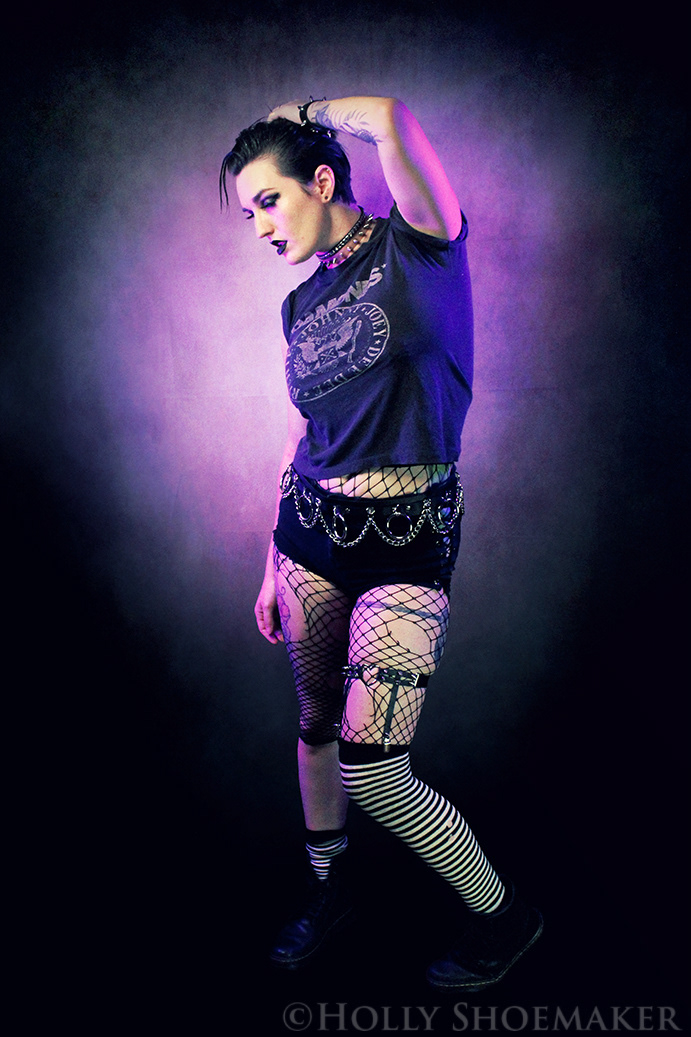 Irene Silver: Burlesque, Sideshow, Wrestling, Dom