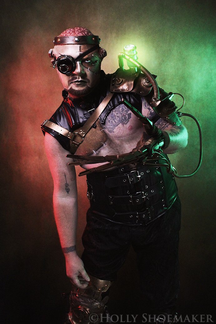 Freddy Prinze Charming: Drag King