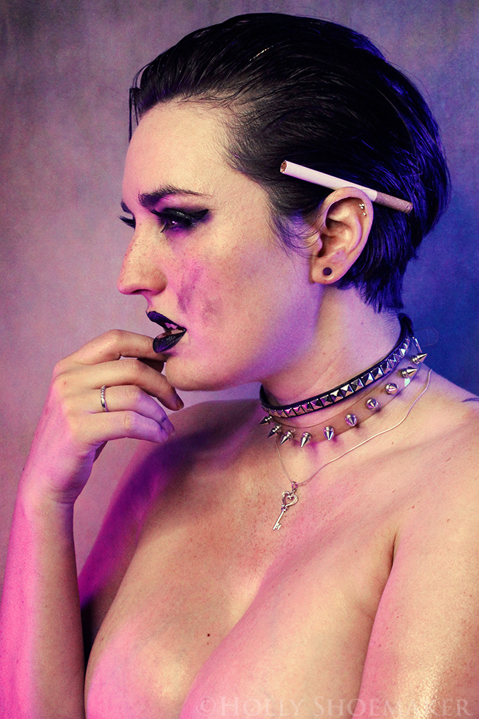 Irene Silver: Burlesque, Sideshow, Wrestling, Dom