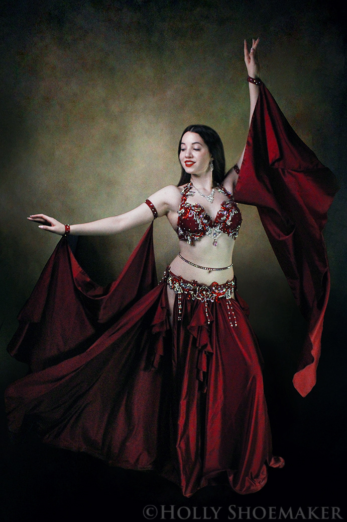 Zaidee Lys: Belly Dancer