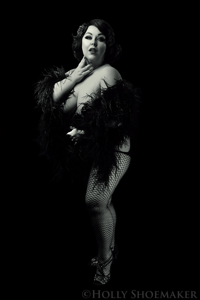 Divina Moorphina: Burlesque